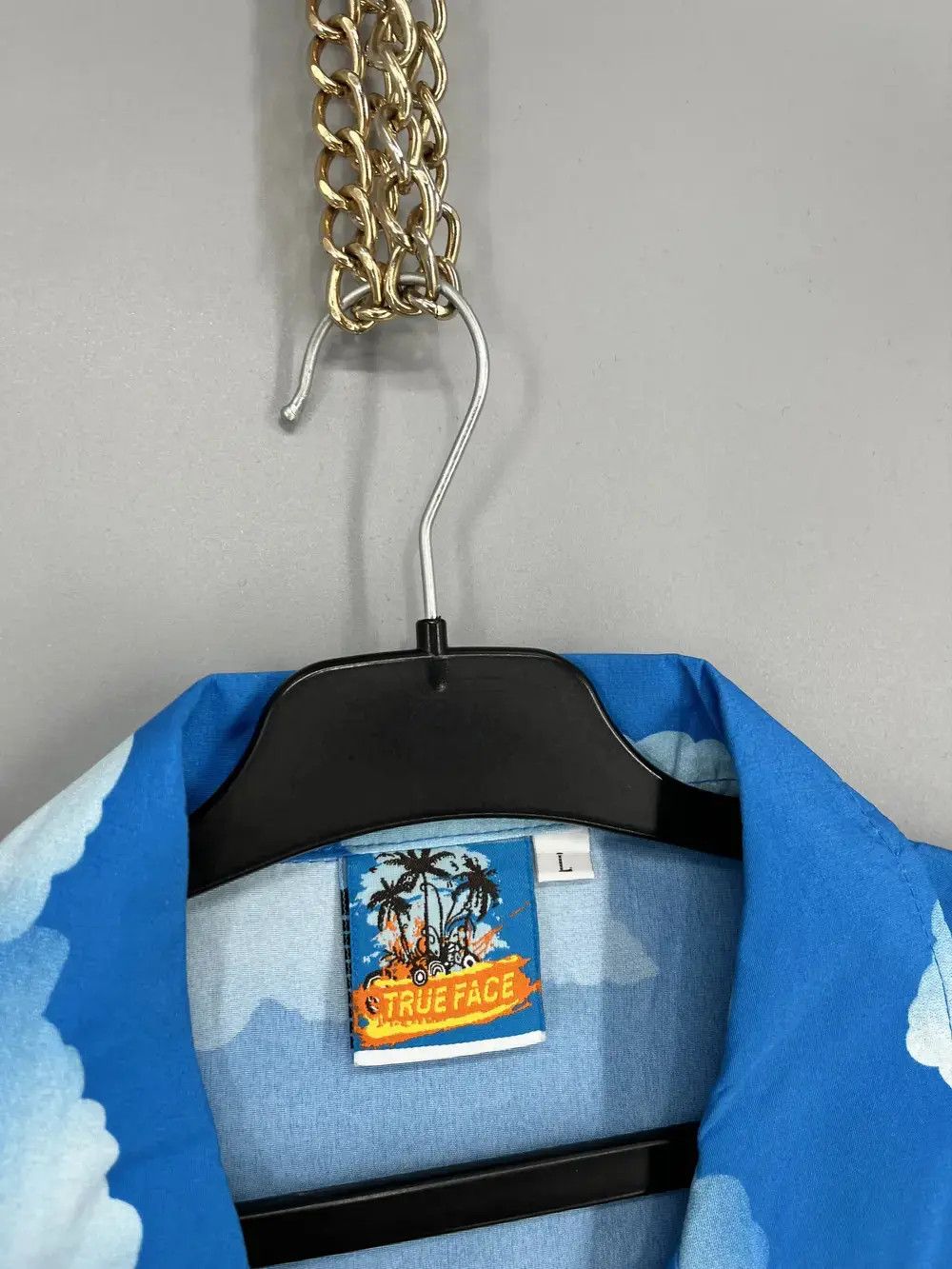 Vintage Men’s Crazy Hawaiian Shirt Short Sleeve True Face Size L Size US L / EU 52-54 / 3 - 8 Thumbnail