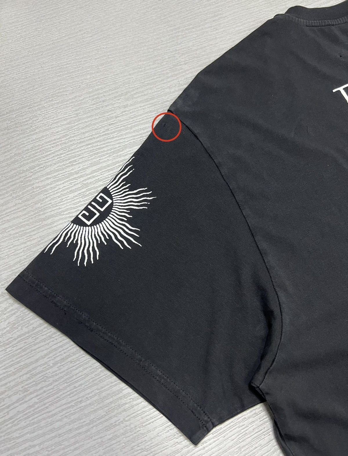 Givenchy Givenchy - Mad Trip Tour Oversized T-Shirt Size US XS / EU 42 / 0 - 15 Thumbnail