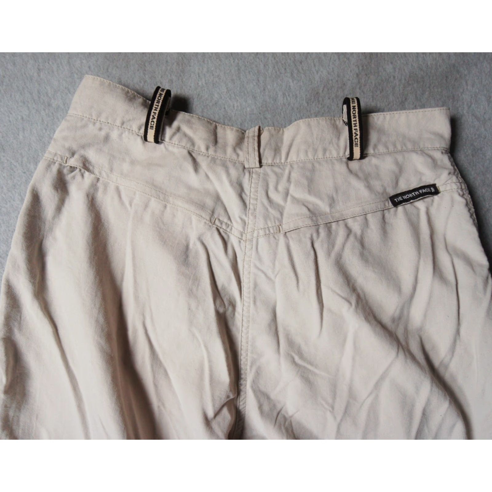 The North Face North Face Pants Womens 8 Beige Convertible Nylon Outdoor Hiking Cargo Shorts Ladies Regular Rise Mid Beige Navy? Size 30" / US 8 / IT 44 - 7 Thumbnail