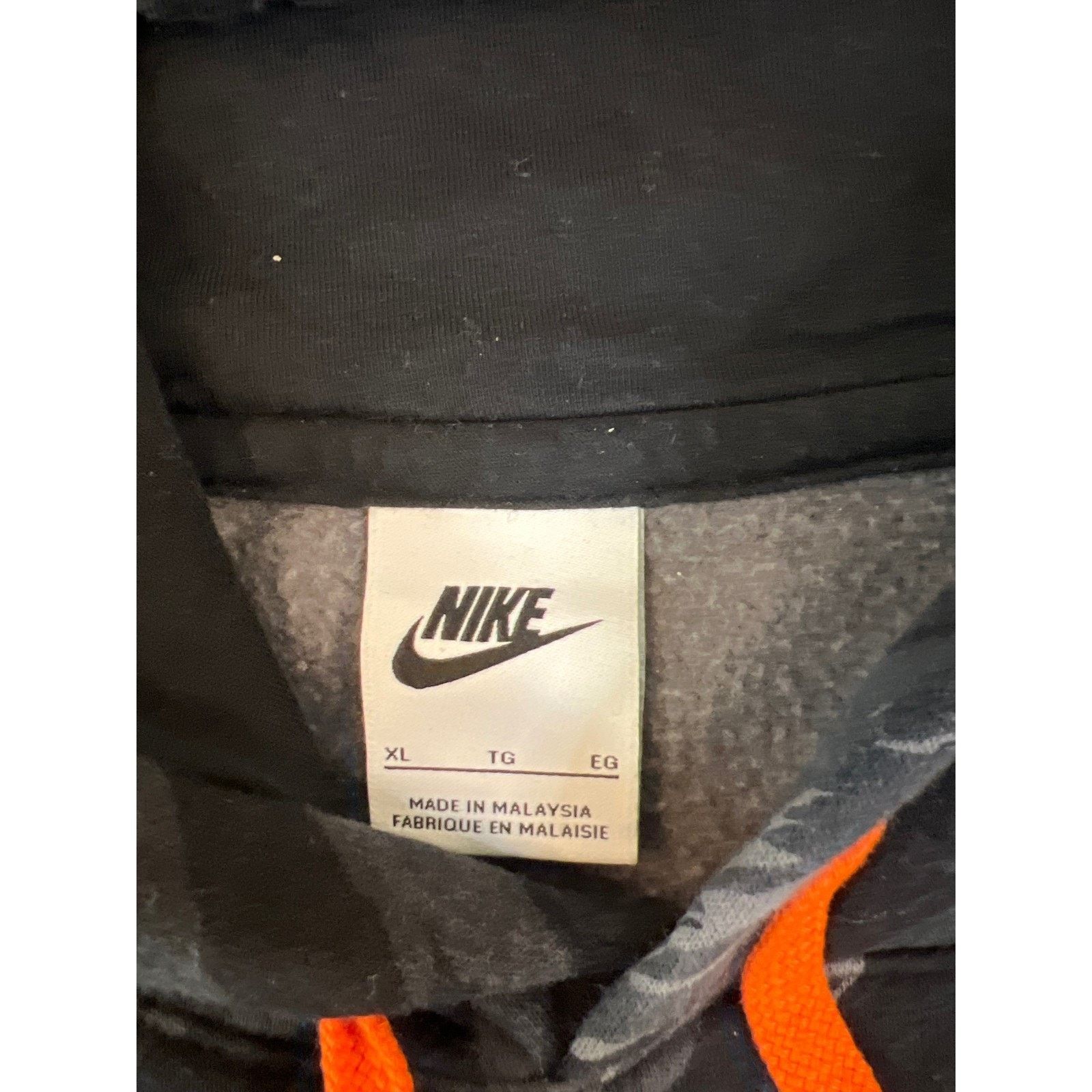 Nike Nike Mens XL Tiger Camo Hoodie Black Orange Sweatshirt Size US XL / EU 56 / 4 - 3 Thumbnail
