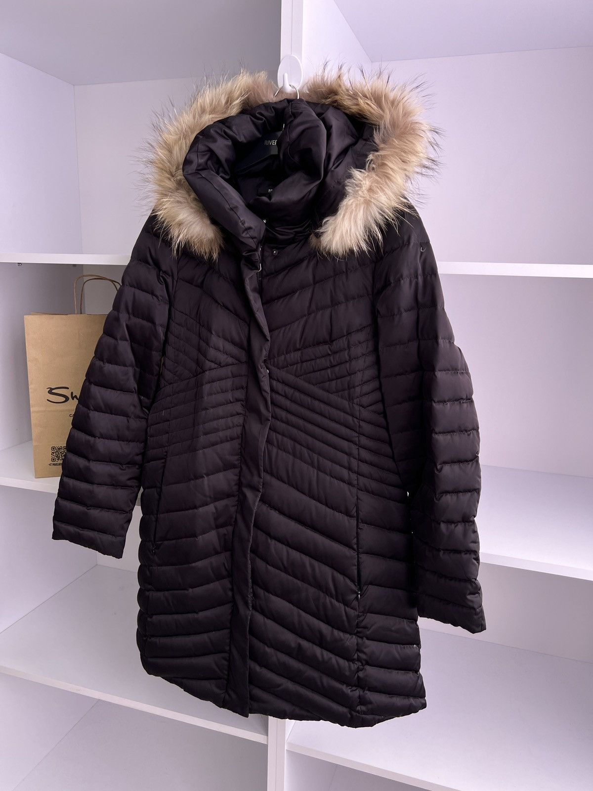 Hugo Boss × Vintage Vintage Boss women’s long hooded puffer jacket with fur Size L / US 10 / IT 46 - 5 Thumbnail