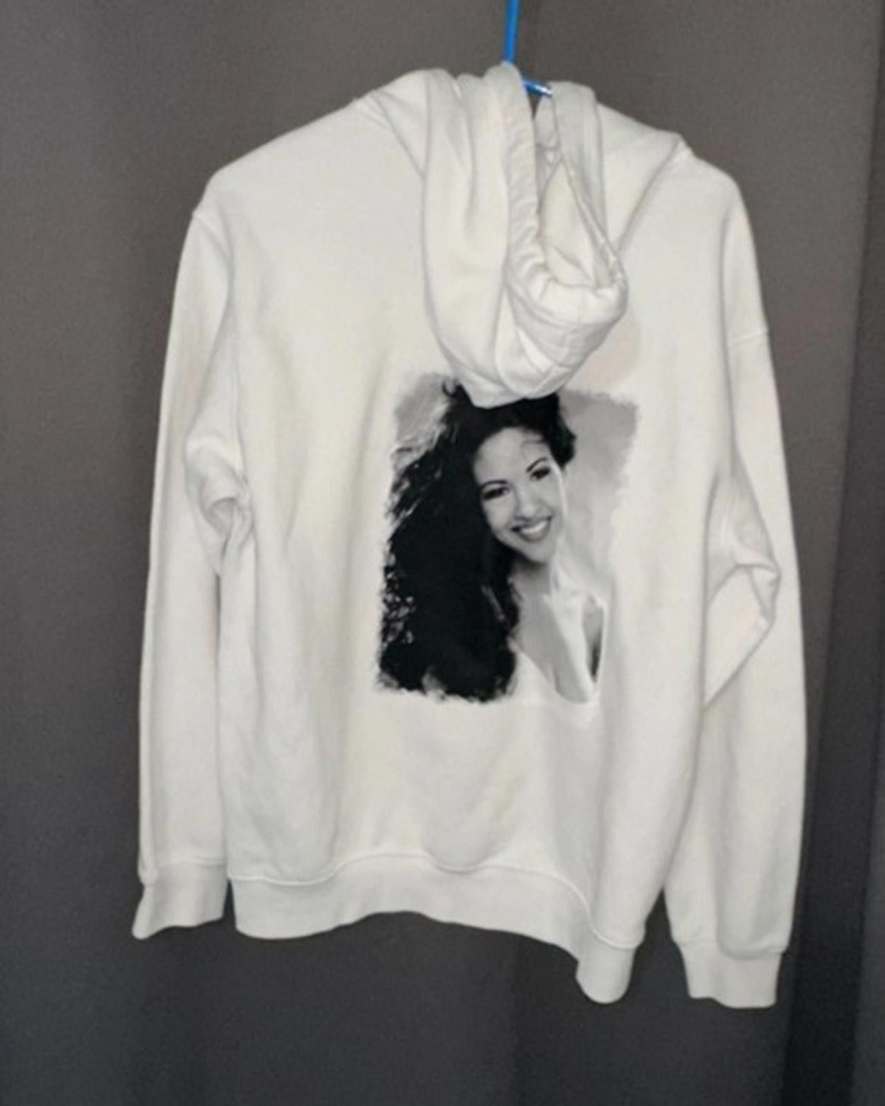 H&M “Selena Tribute Sweatshirt – Off-Center Portrait M Size M / US 6-8 / IT 42-44 - 4 Thumbnail