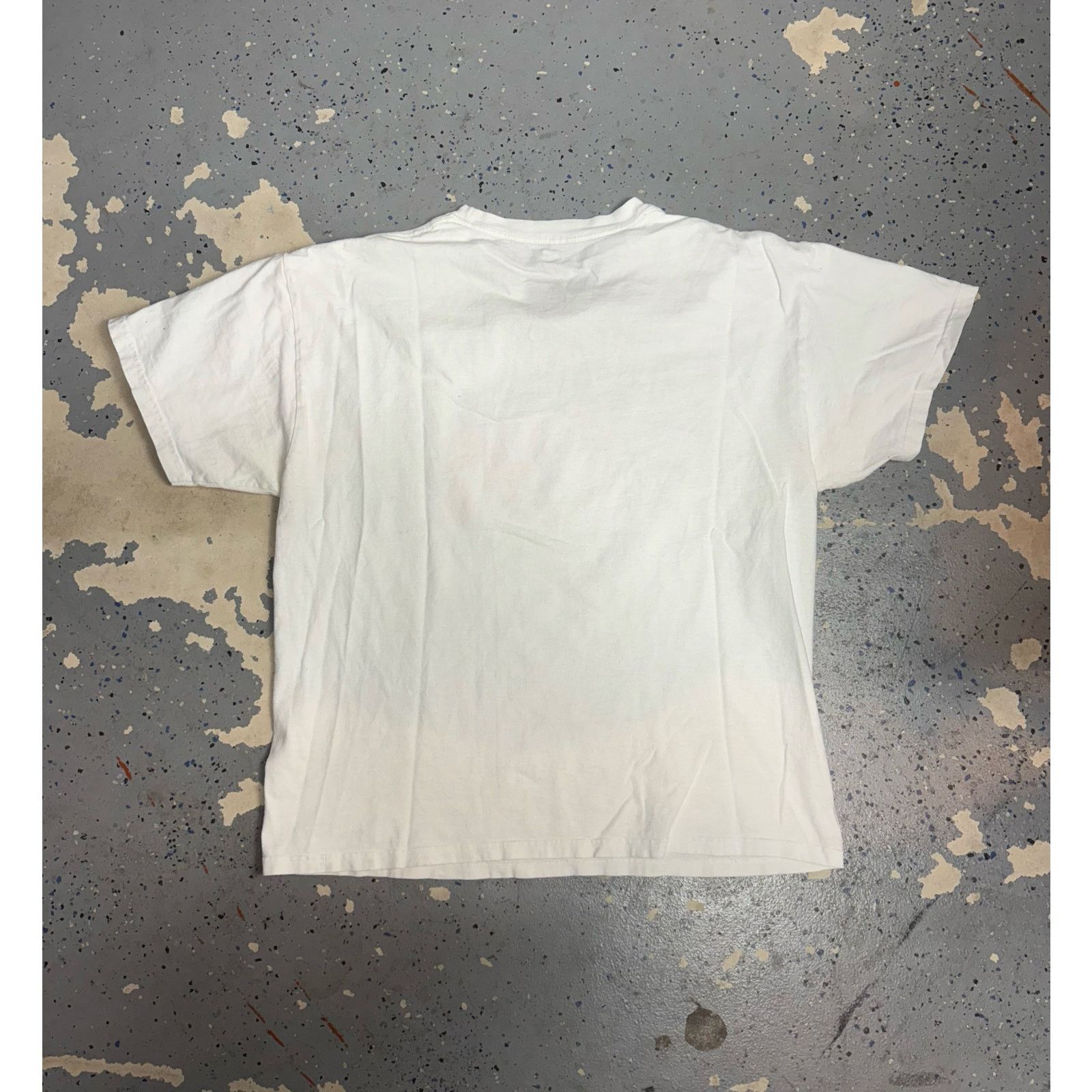 Fruit Of The Loom y2k gorillaz plastic beach band tee Size US L / EU 52-54 / 3 - 5 Thumbnail
