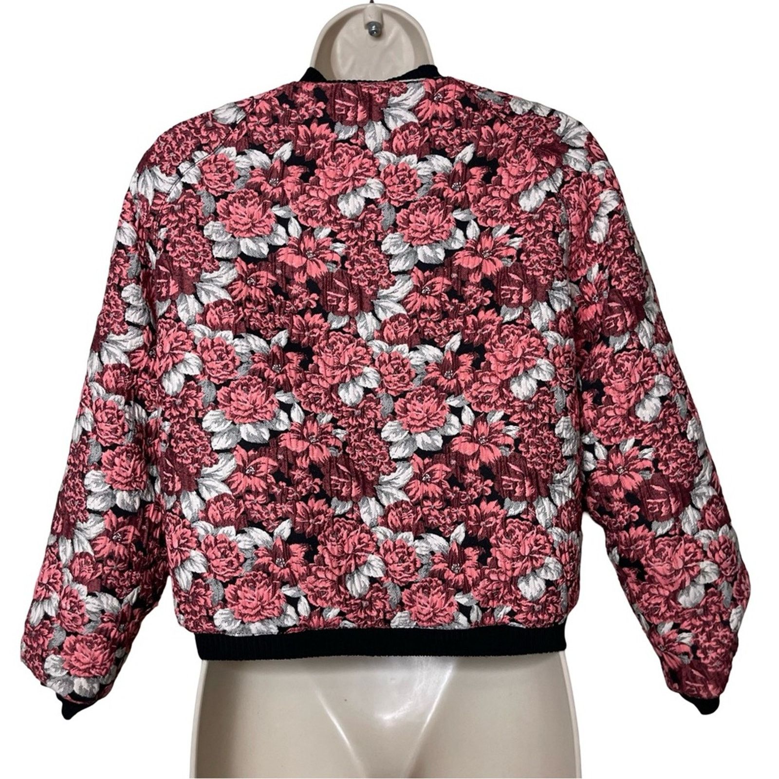 Sandro Sandro Jaquard EVORA FLORAL CROPPED BOMBER JACKET IN PINK Size XS / US 0-2 / IT 36-38 - 4 Thumbnail