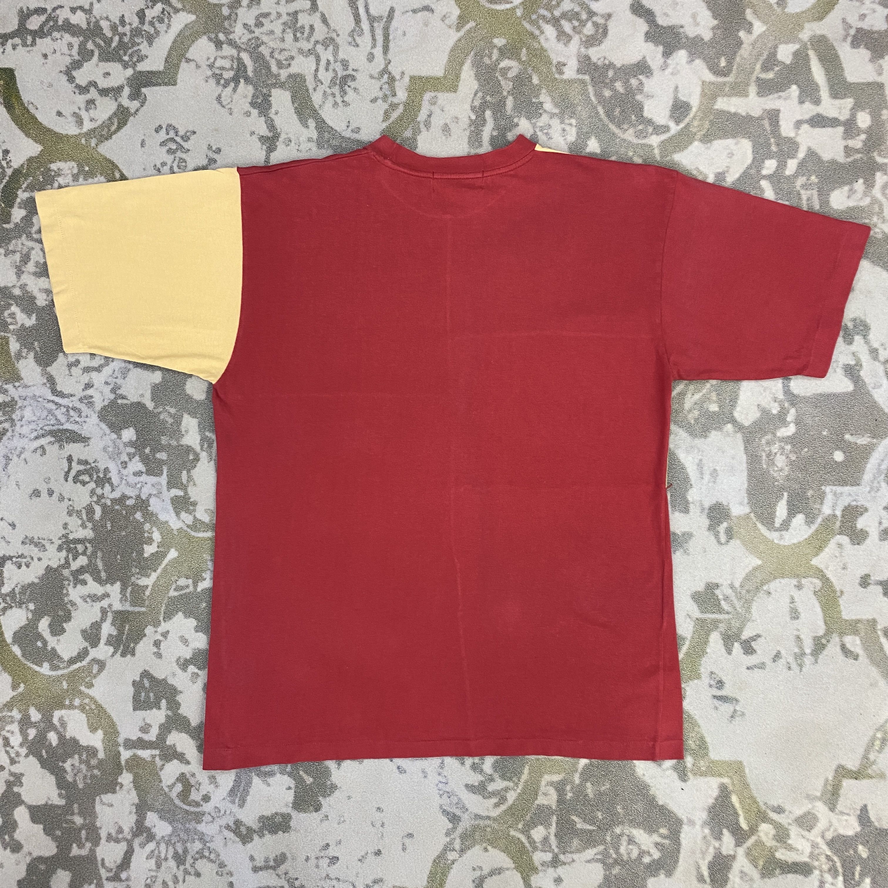Fiorucci Vintage No More War Fiorucci Men t-shirt - K047 Size US L / EU 52-54 / 3 - 2 Thumbnail