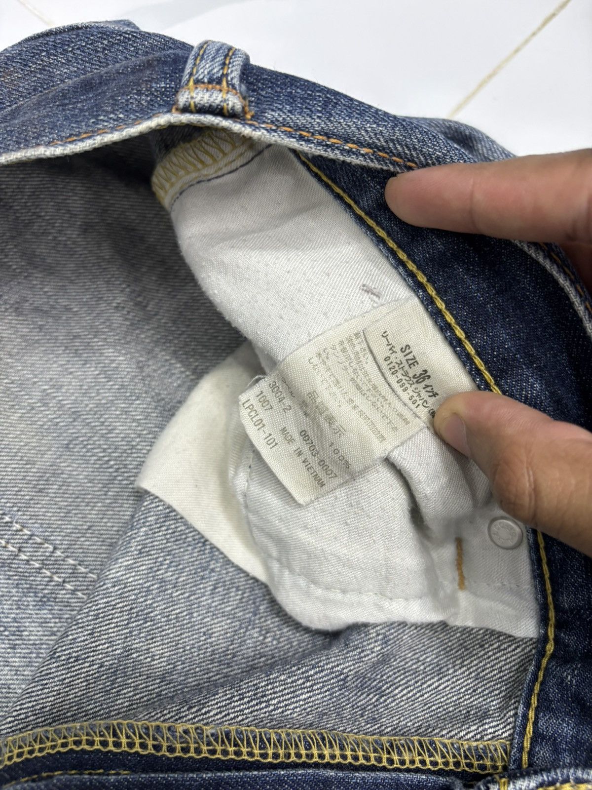 Kapital 💥BAGGY💥VTG LEVIS 703 BAGGY JEANS DISTRESSED DENIM LOOSE FIT Size US 36 / EU 52 - 11 Thumbnail