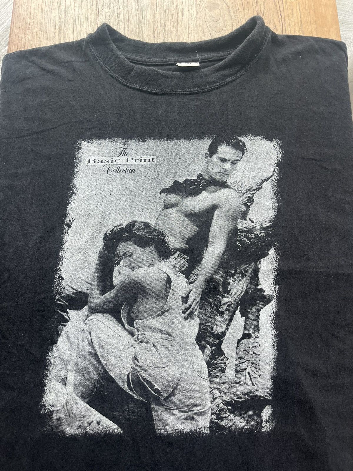 Vintage Vintage The Basic Print Collection Photos Promo 90’s Tshirt Size US XL / EU 56 / 4 - 3 Thumbnail