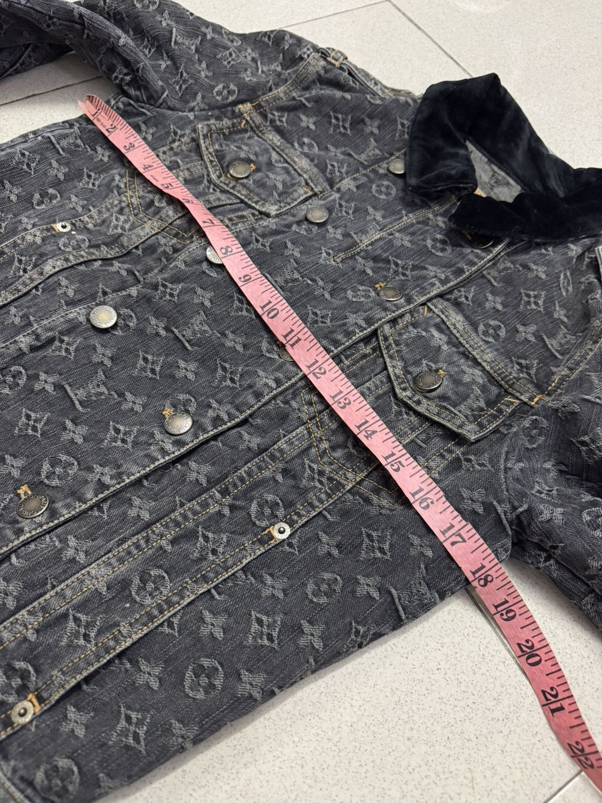 Louis Vuitton VINTAGE 2007 LOUIS VUITTON MONOGRAM JACQUARD DENIM JACKET Size XS / US 0-2 / IT 36-38 - 11 Thumbnail