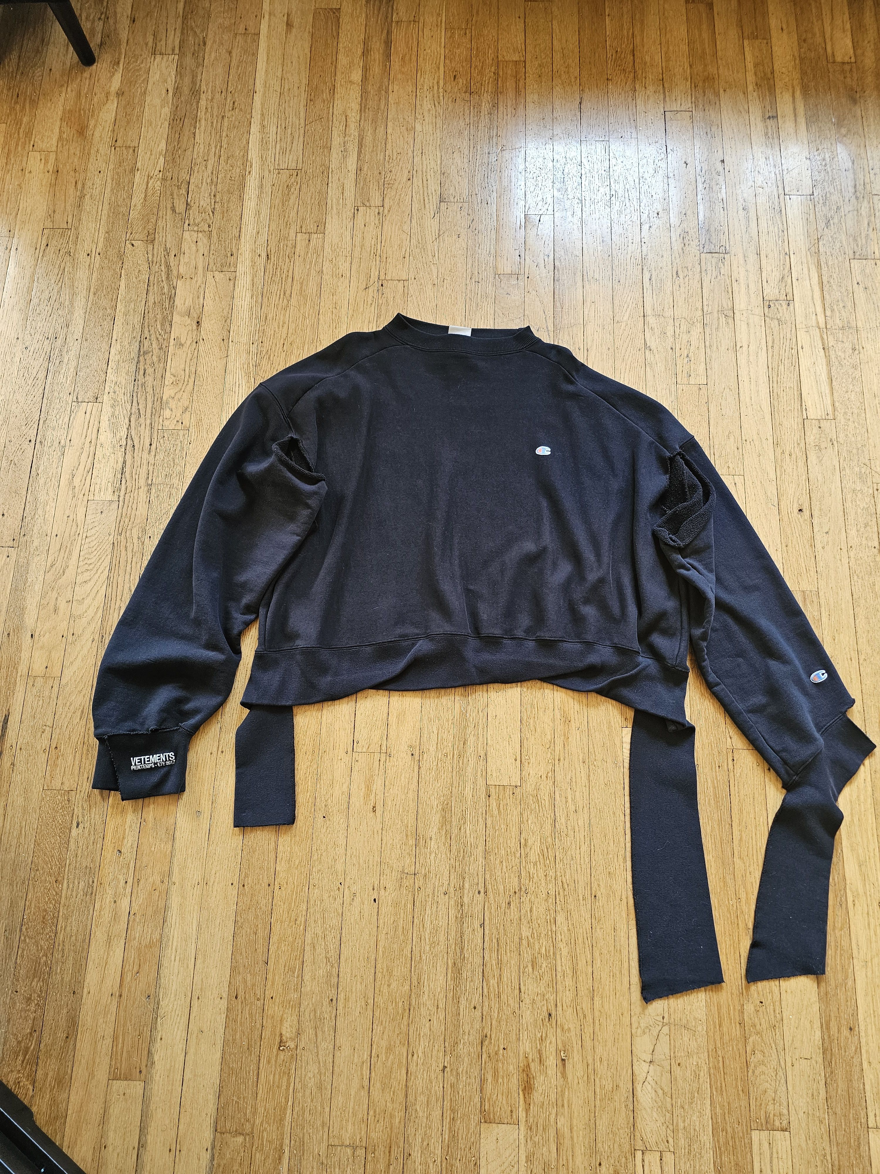 VETEMENTS♡ DESTROYED LONGSLEEVE VETEMENTS Black Death Metal Longsleeve T-shirt Vetements