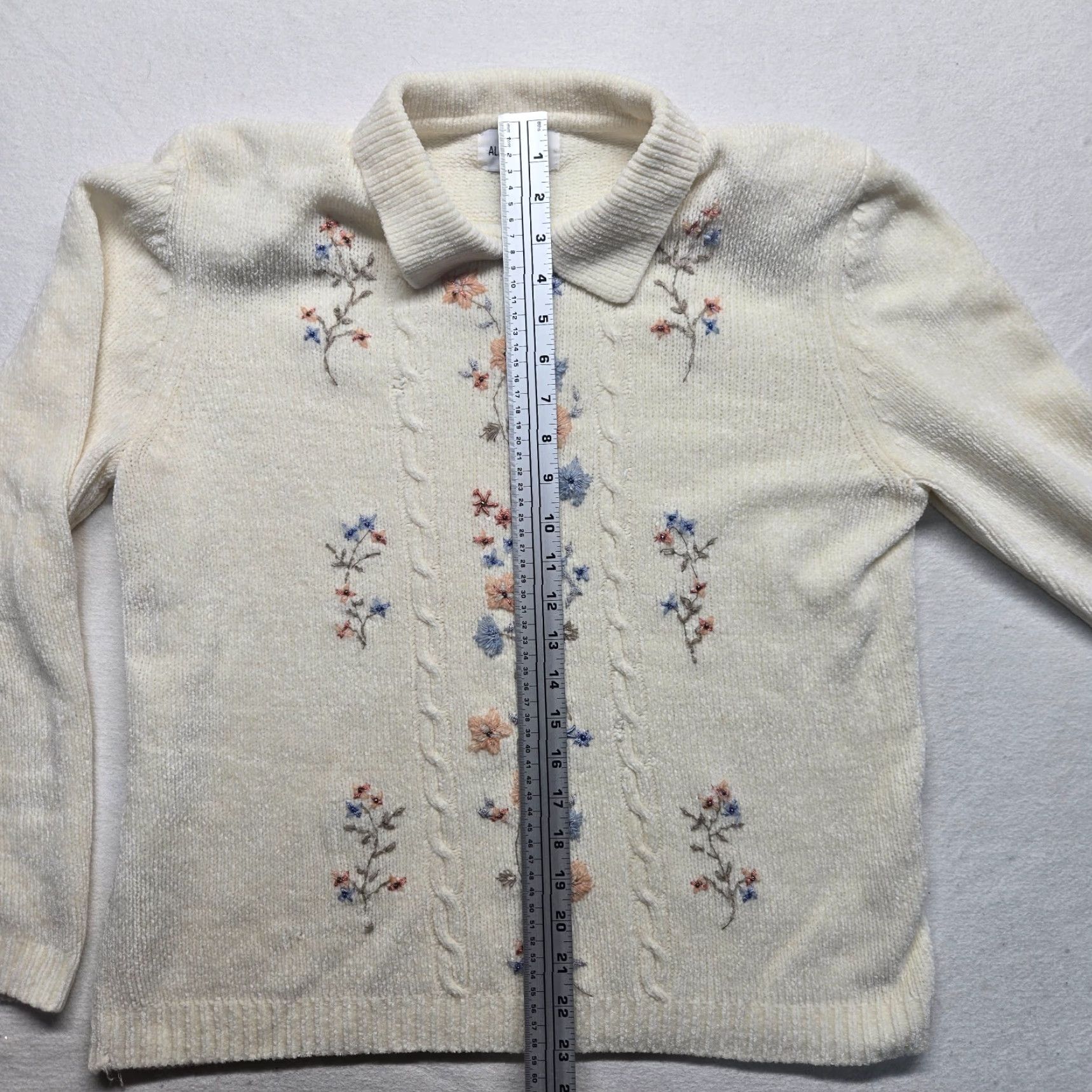 Vintage Alfred Dunner Ivory Floral Long Sleeve Sweater Women Medium All Seasons Vintage Flowers Size M / US 6-8 / IT 42-44 - 6 Thumbnail