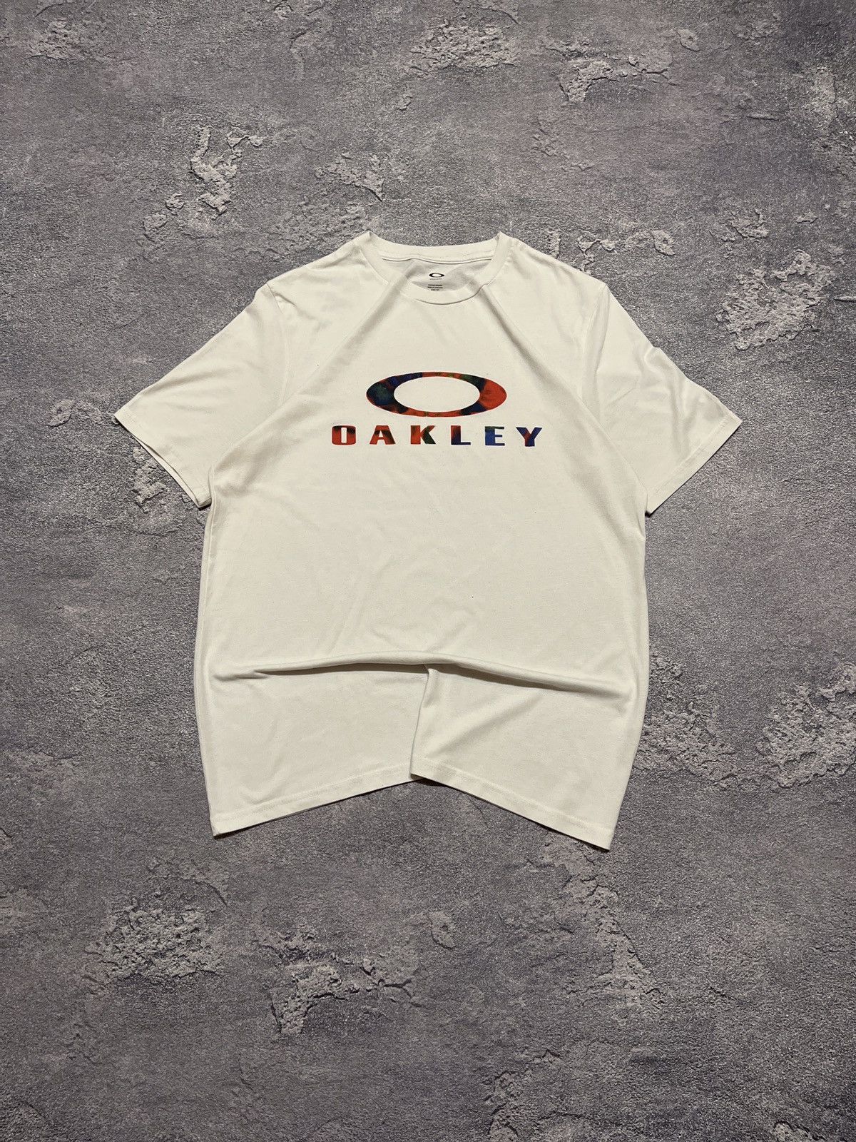 Oakley × Vintage Oakley Big Logo Tee Y2K Size US M / EU 48-50 / 2 - 1 Thumbnail