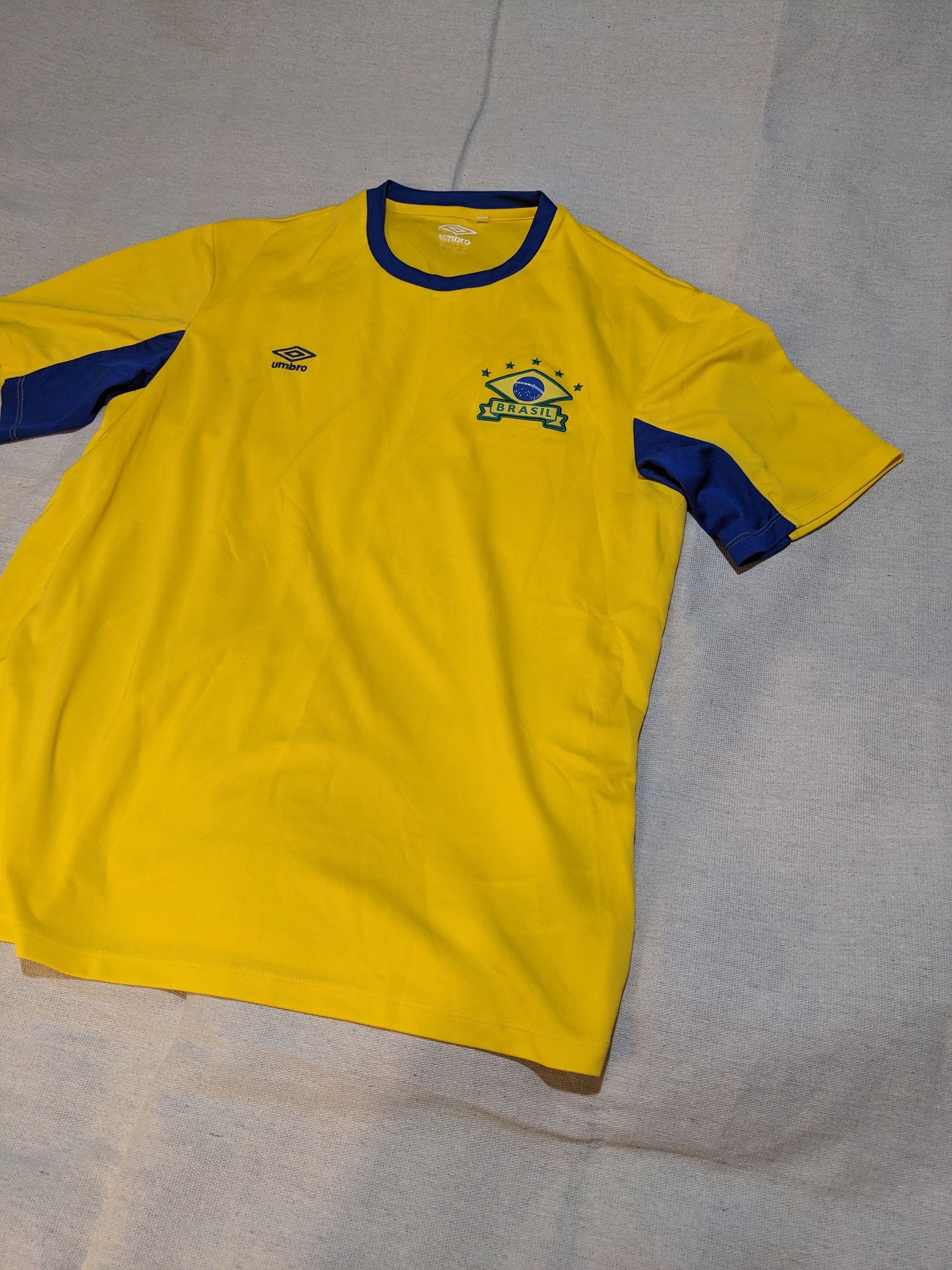 Umbro Brazil Jersey men's XL Size US XL / EU 56 / 4 - 2 Thumbnail