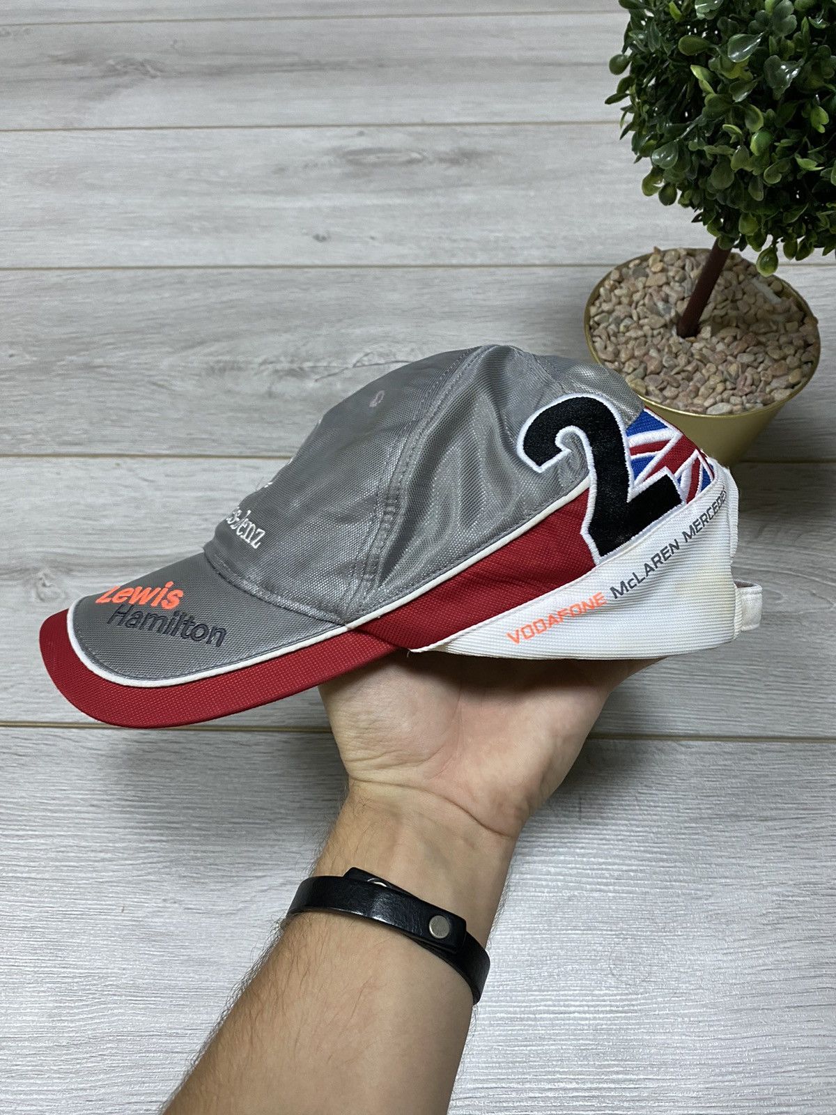 Mercedes-Benz Mercedes Benz Vodafone 2 🇬🇧 UK Mclaren vintage racing cap Size ONE SIZE - 2 Thumbnail