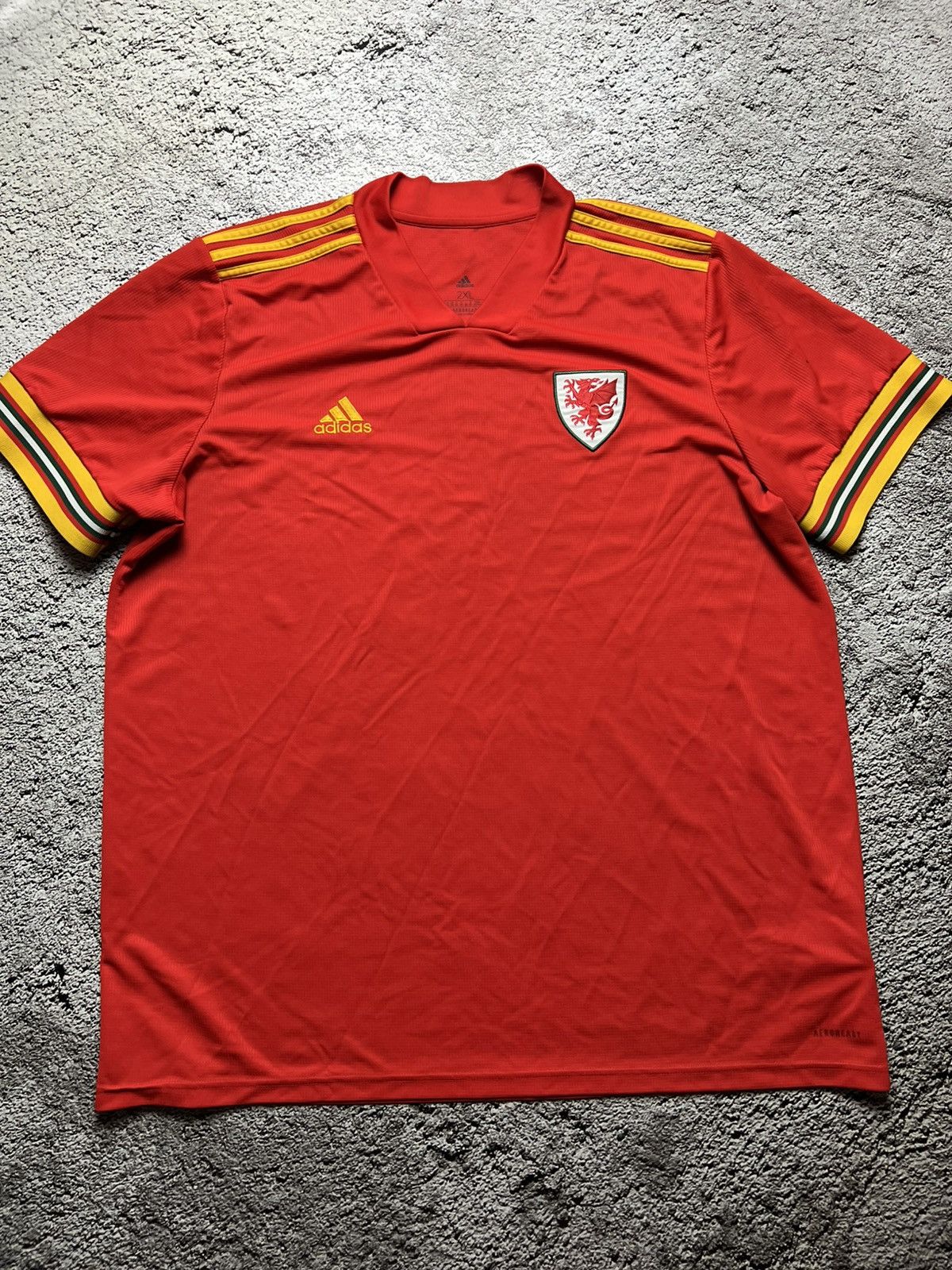 Adidas 2020-2022 Wales football adidas jersey Size US XXL / EU 58 / 5 - 1 Thumbnail