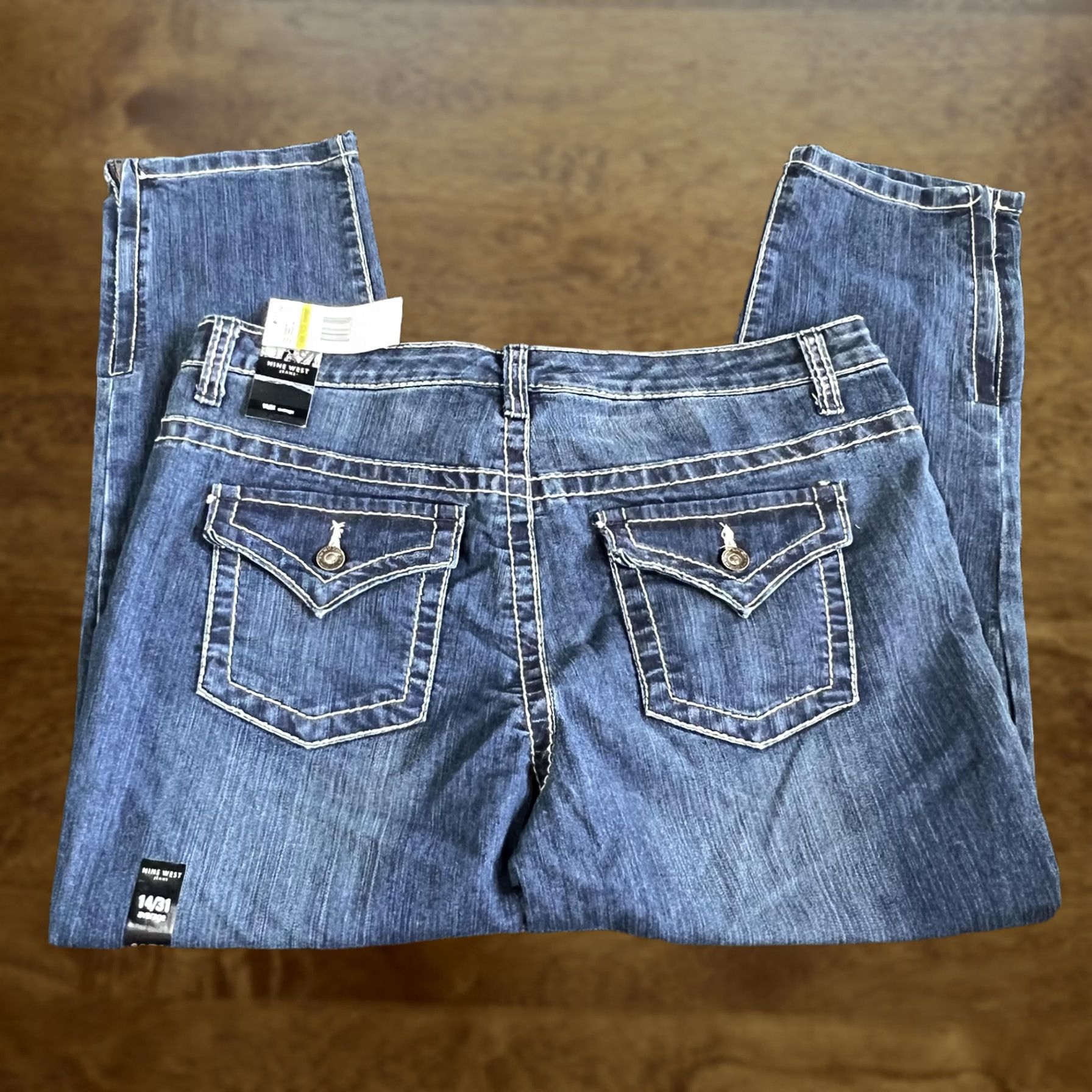 Nine West Nine West Womens Jeans Capri Blue Classic Rise Ethereal Denim 14/31 Size 36" / US 14 / IT 50 - 1 Thumbnail
