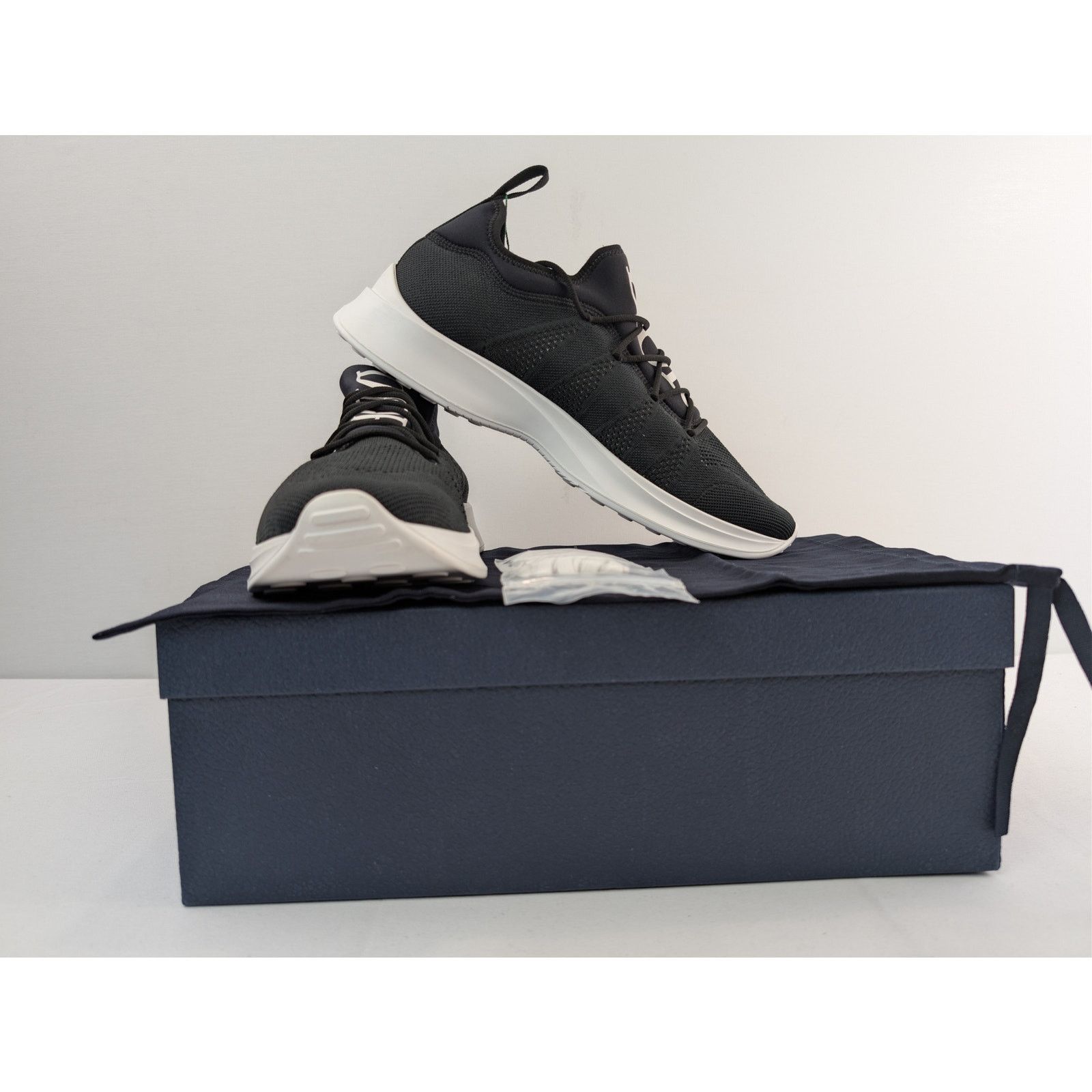 Dior o1rshd1 B25 Neoprene Runner sneaker in Black/White Size US 13 / EU 46 - 17 Thumbnail