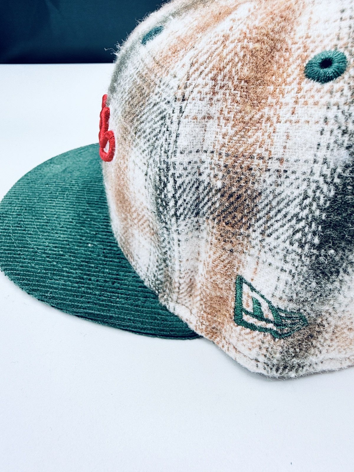 New Era New Era 59Fifty Montreal Expos Plaid Hat Size 7 5/8 new!! Size ONE SIZE - 10 Thumbnail