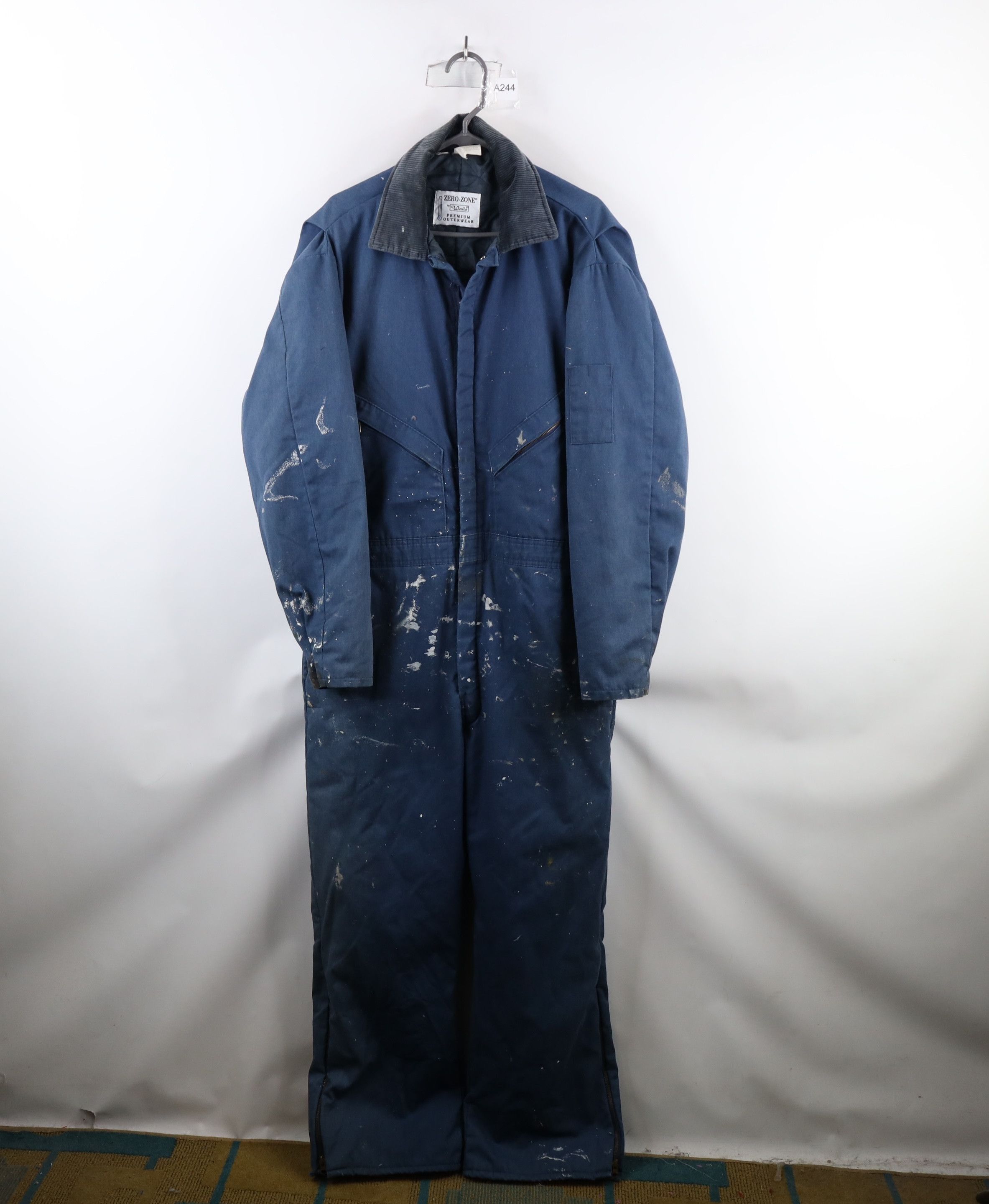 Vintage × Walls Vintage 90s Walls Thrashed Insulated Quilted Coveralls Size US XL / EU 56 / 4 - 1 Thumbnail