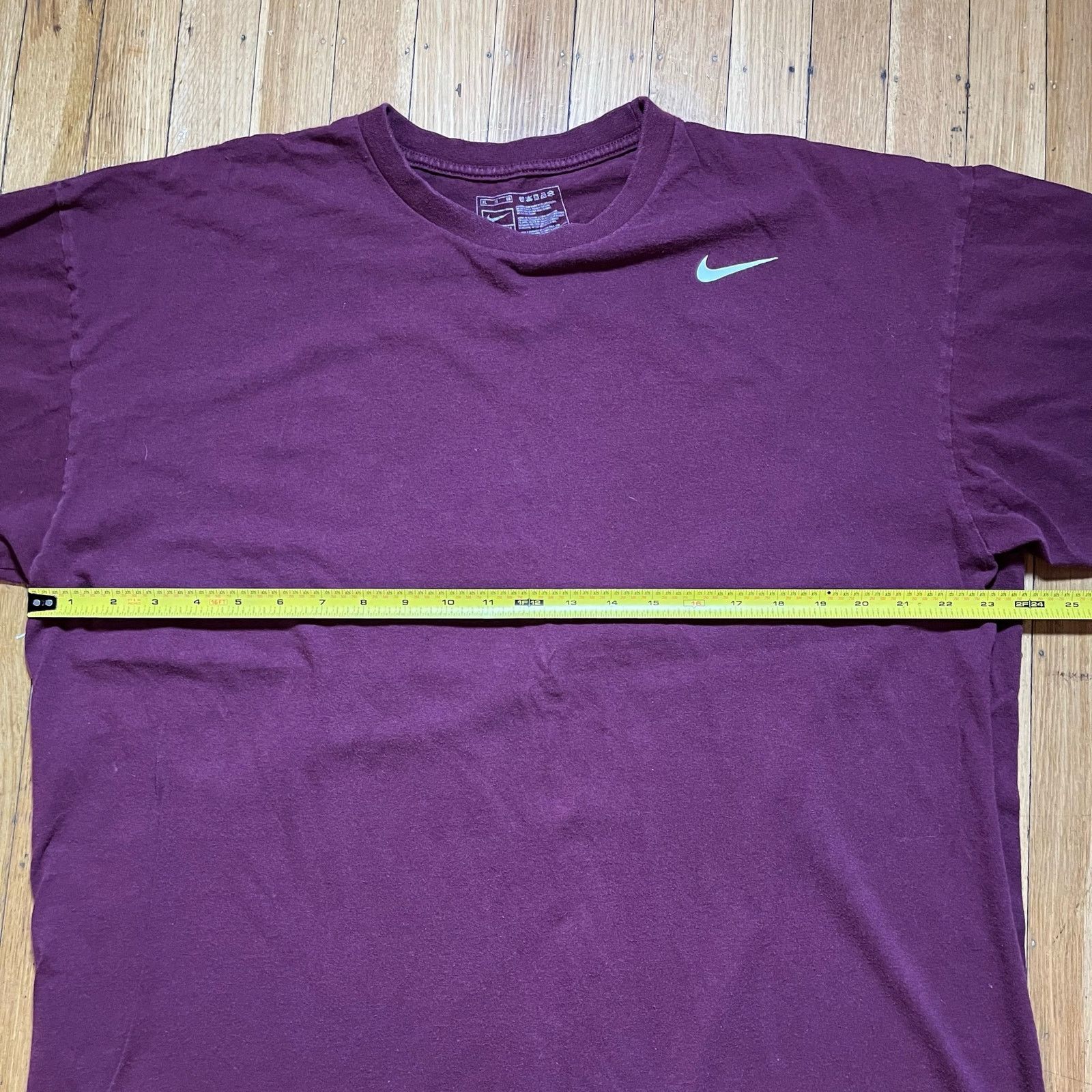 Nike Y2K Nike Burgundy / Maroon Streetwear XL T Shirt Size US XL / EU 56 / 4 - 5 Thumbnail