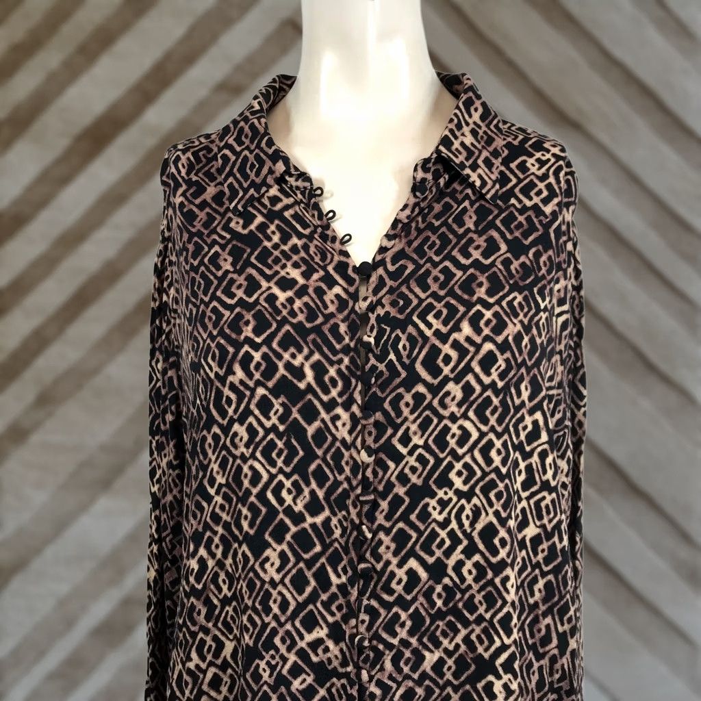 Soft Surroundings Soft Surroundings Womens 1X Black Tan Geometric Button Down Tunic Top Size XL / US 12-14 / IT 48-50 - 1 Thumbnail