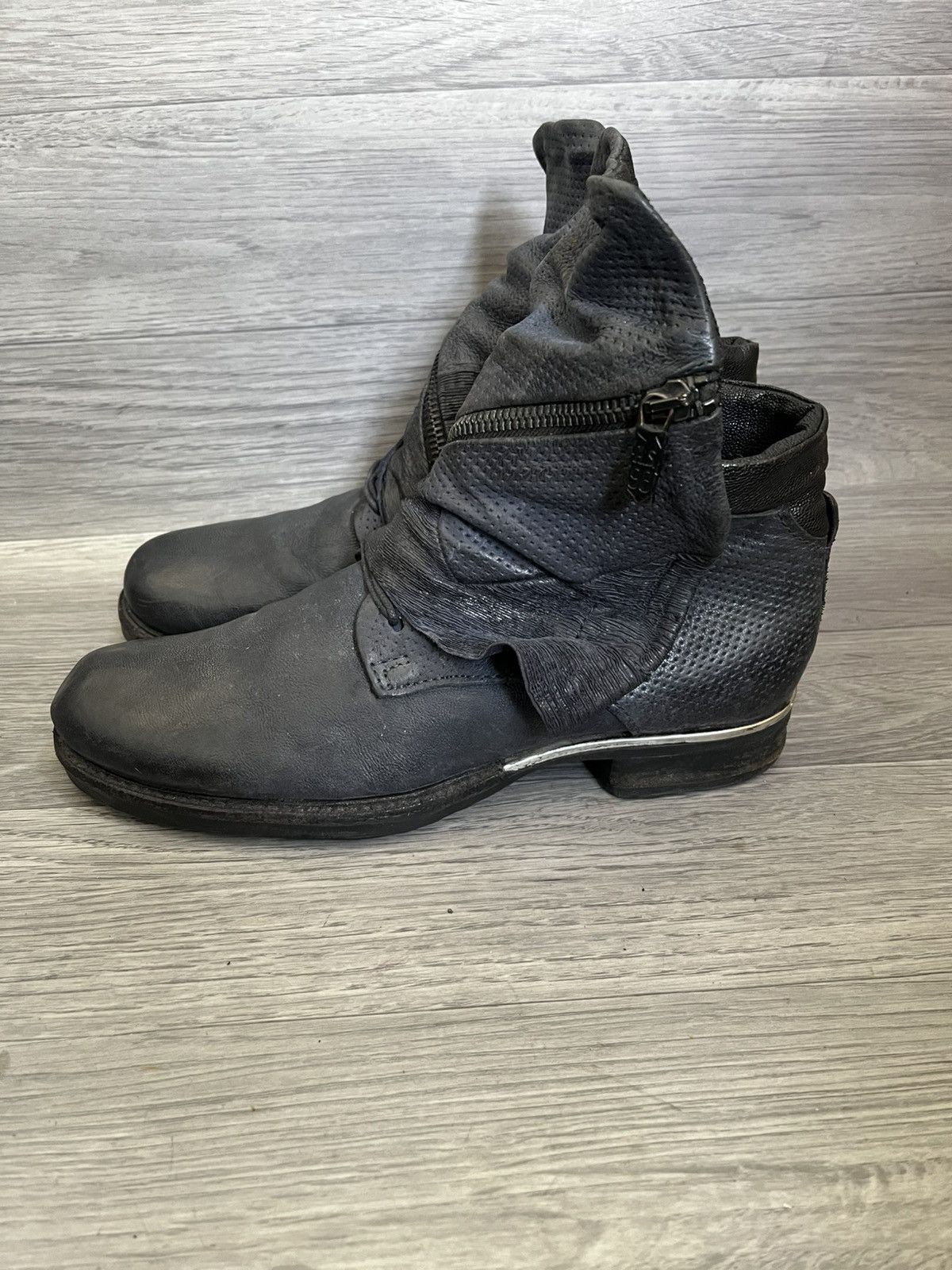 A.S.98 A.s 98 avant garde moto boots sz 40, kimrii. 14th addiction Size US 7 / EU 40 - 4 Thumbnail