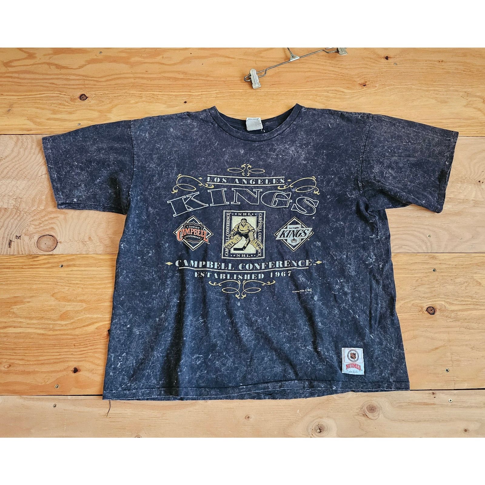 Nutmeg 90s Los Angeles Kings Black With Gray Nutmeg T-shirt Sz 2XL Size US XXL / EU 58 / 5 - 1 Thumbnail