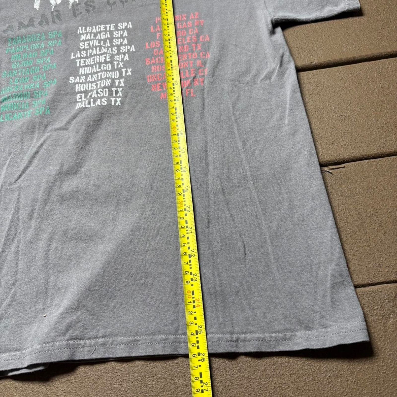 Gildan Vintage Mana Amar Es Combatir Rock Band T-shirt Size US M / EU 48-50 / 2 - 4 Thumbnail