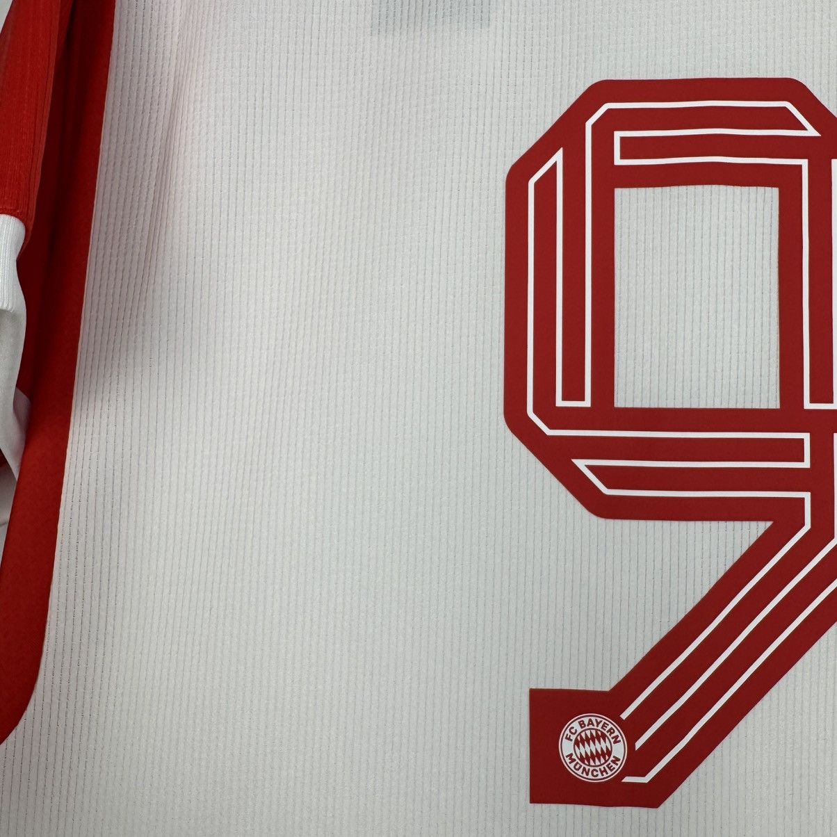 Adidas Bayern Munich 2023 Home Football Shirt Soccer Jersey Kane Size US L / EU 52-54 / 3 - 20 Thumbnail
