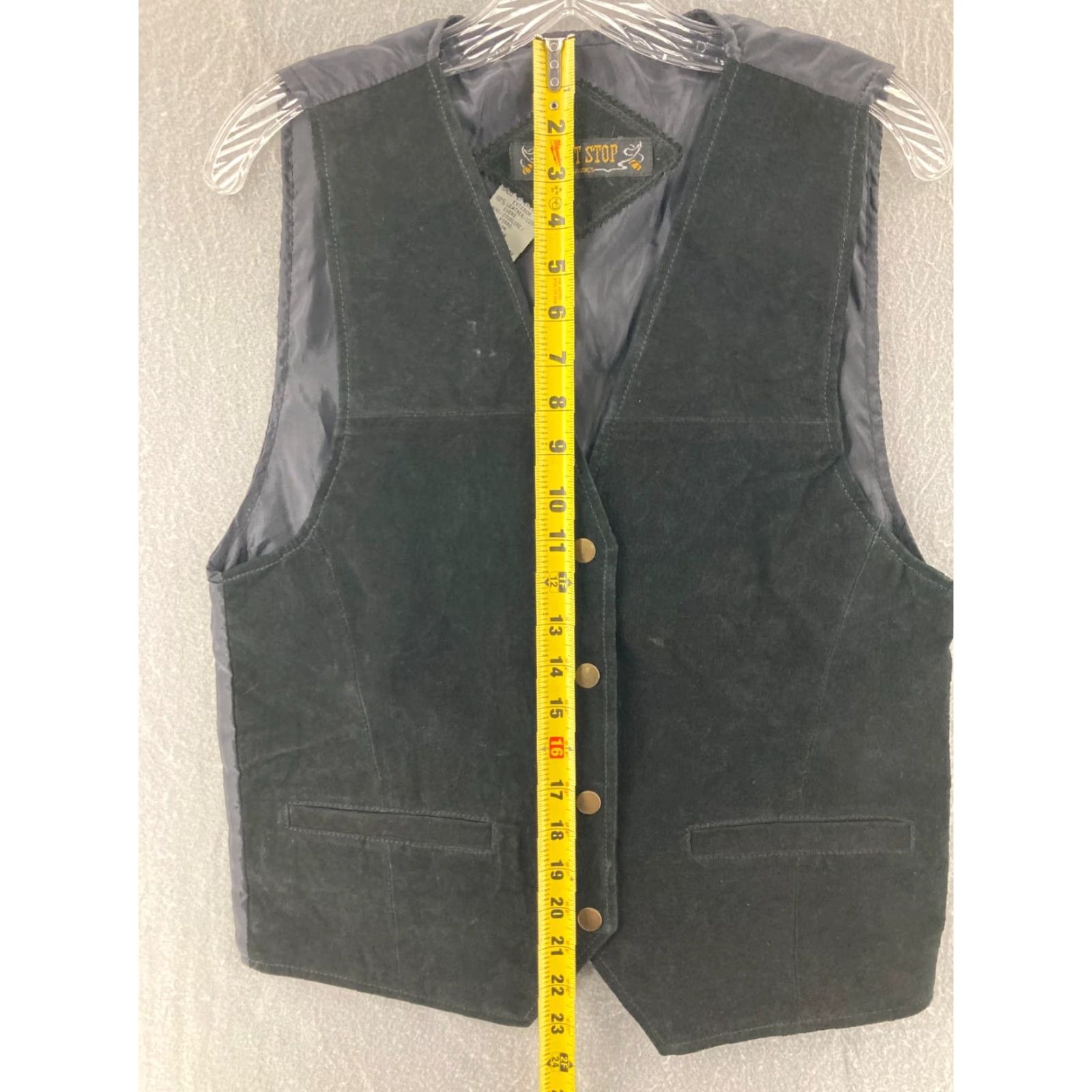 Vintage VINTAGE Don't Stop Classics Motorcycle Vest Women's M Black Leather Sleeveless Short Snap Closure Adult Womens Motorcycle Vest Size M / US 6-8 / IT 42-44 - 3 Thumbnail
