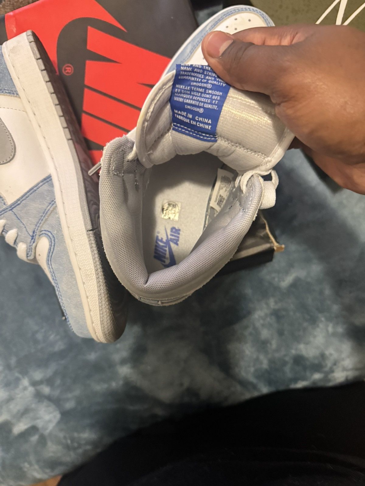 Nike Jordan 1 hyper royal Size US 9 / EU 42 - 6 Thumbnail