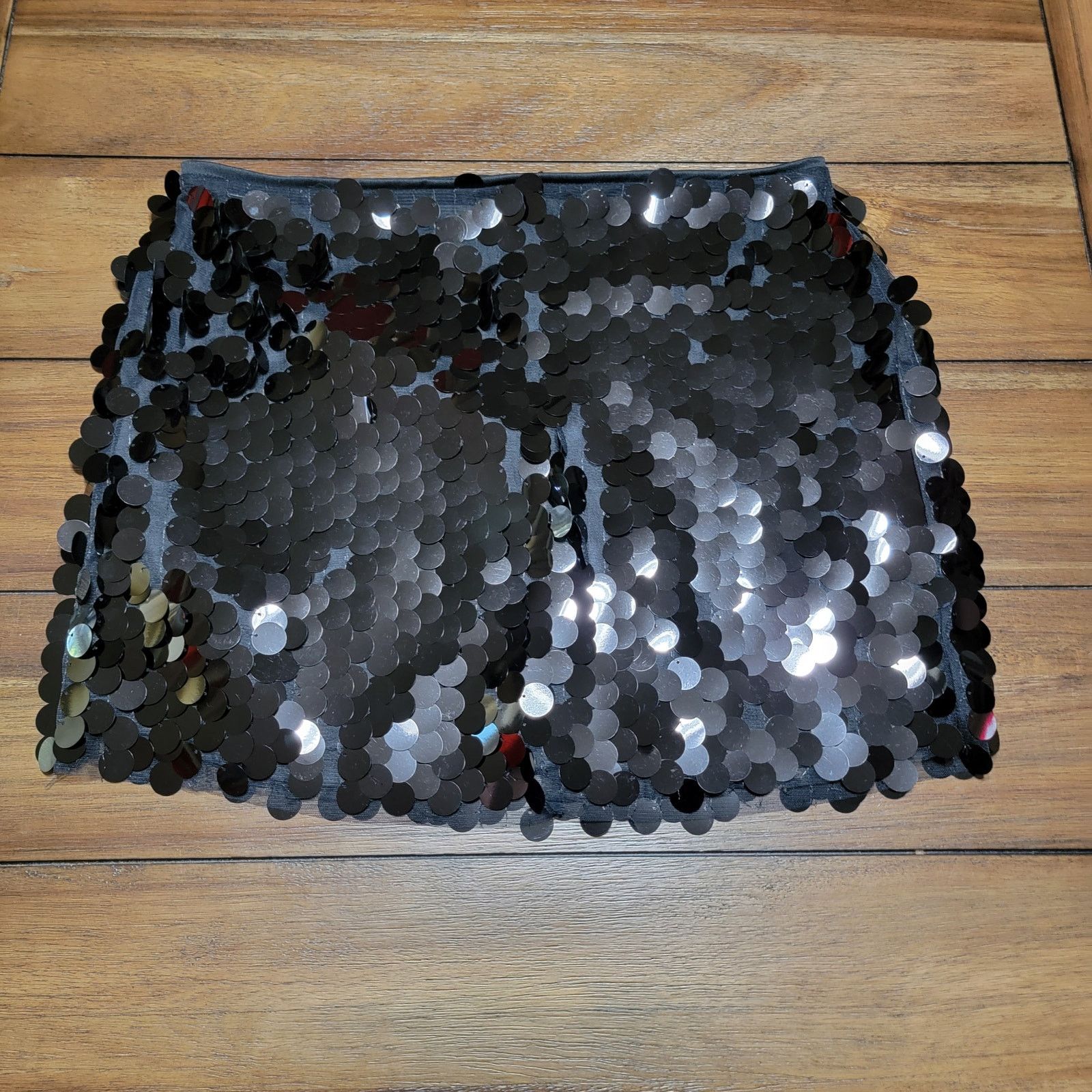 Forever 21 Forever 21 Large Sequin Black Mini Skirt - Size Large NWT Size 31" - 1 Thumbnail