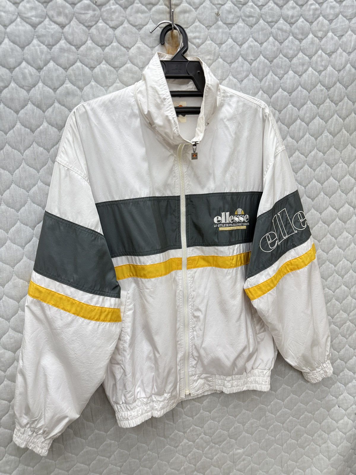 Ellesse 🔥🔥🔥STEALS VTG ELLESE LIGHT JACKET Size US M / EU 48-50 / 2 - 2 Thumbnail