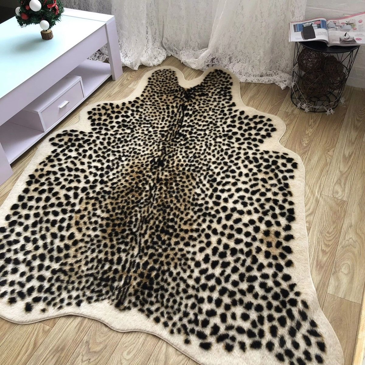Handmade Handmade Plush Faux Fur Leopard Carpet Rug Size ONE SIZE - 3 Thumbnail
