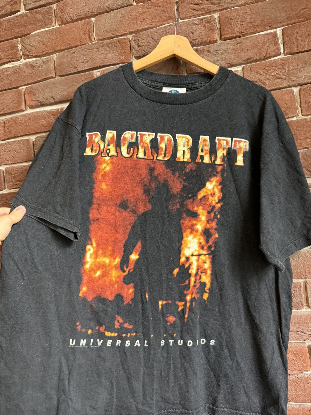 Band Tees VINTAGE 90s BACKDRAFT Universal studios MOVIE T SHIRT XL Size US XL / EU 56 / 4 - 3 Thumbnail