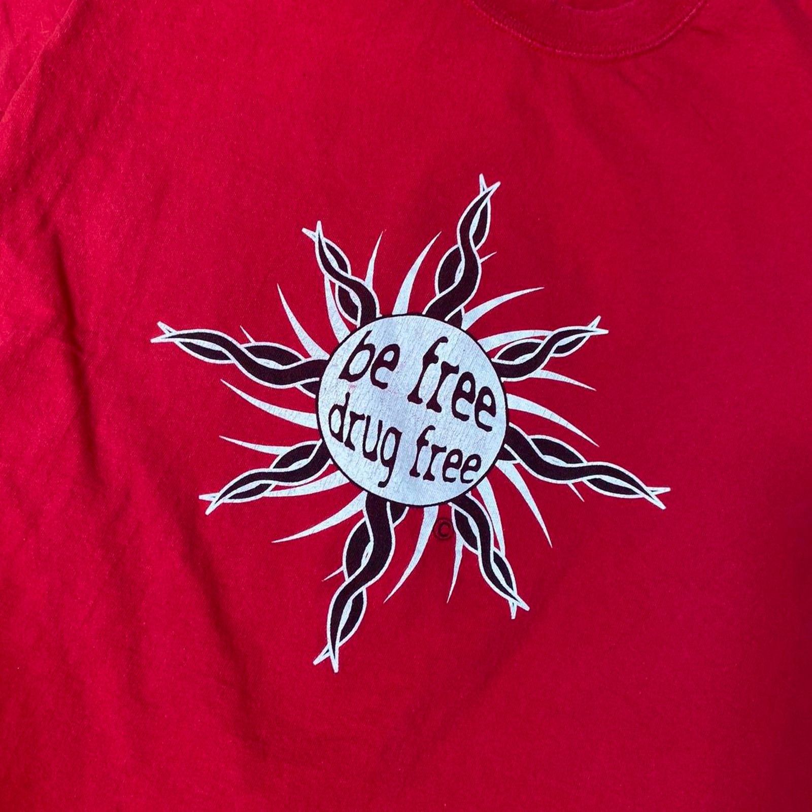 Gildan 90s dare red tee shirt Size US M / EU 48-50 / 2 - 3 Thumbnail