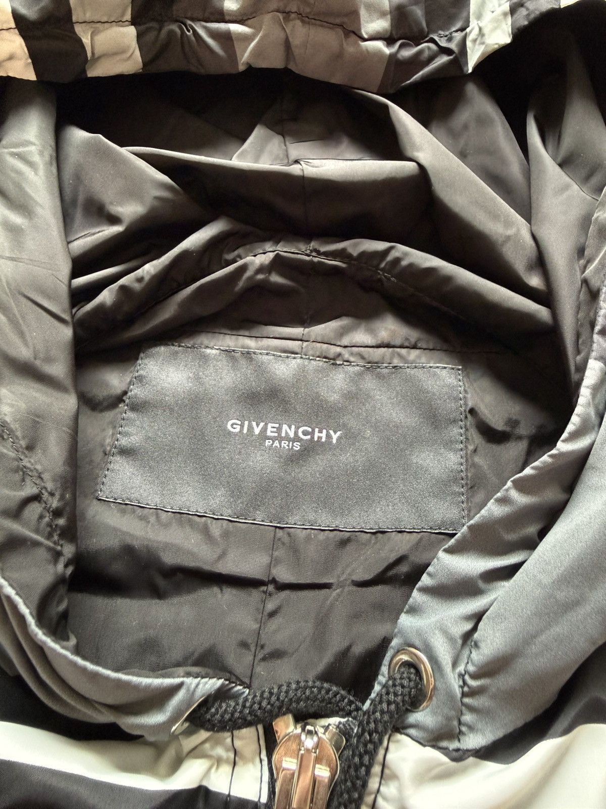 Givenchy Givenchy FW14 Chevron Print Nylon Hooded Parka Jacket Large Size US L / EU 52-54 / 3 - 6 Thumbnail