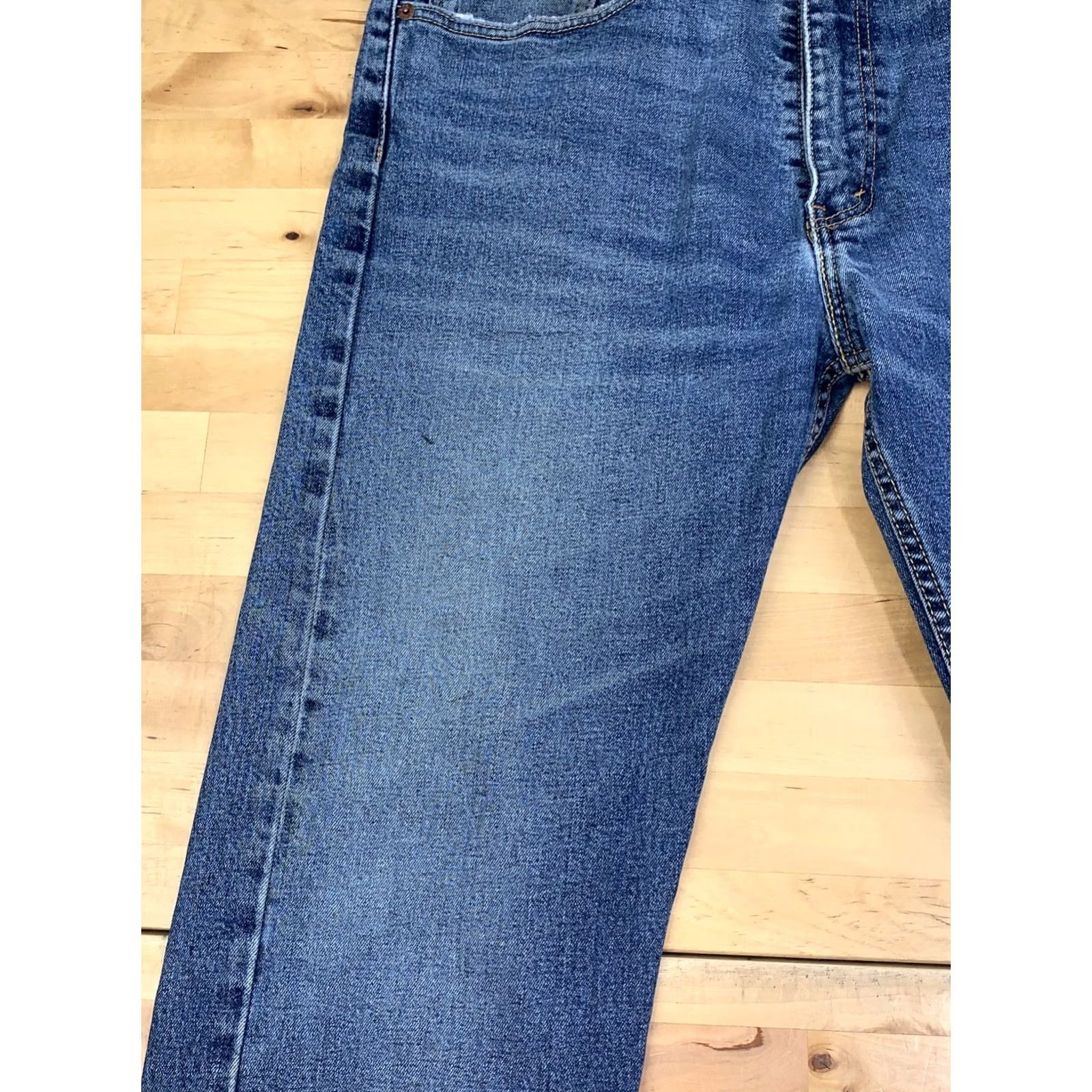 Levi's Levi's 505 Jeans Men 35x32 Blue Straight Regular Denim 5-Pocket Waist 35 Inseam 32 Vintage No Model Levi's 505 Size US 35 - 5 Thumbnail