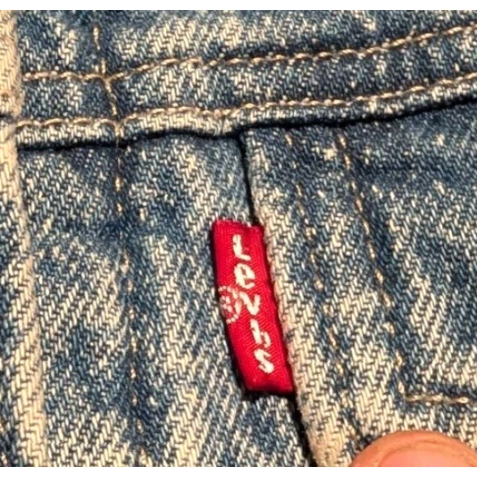 Levi's Levi's Women's Padded Trucker Denim Jacket Small Blue Oversized 90s Classic Size 28" / US 6 / IT 42 - 7 Thumbnail