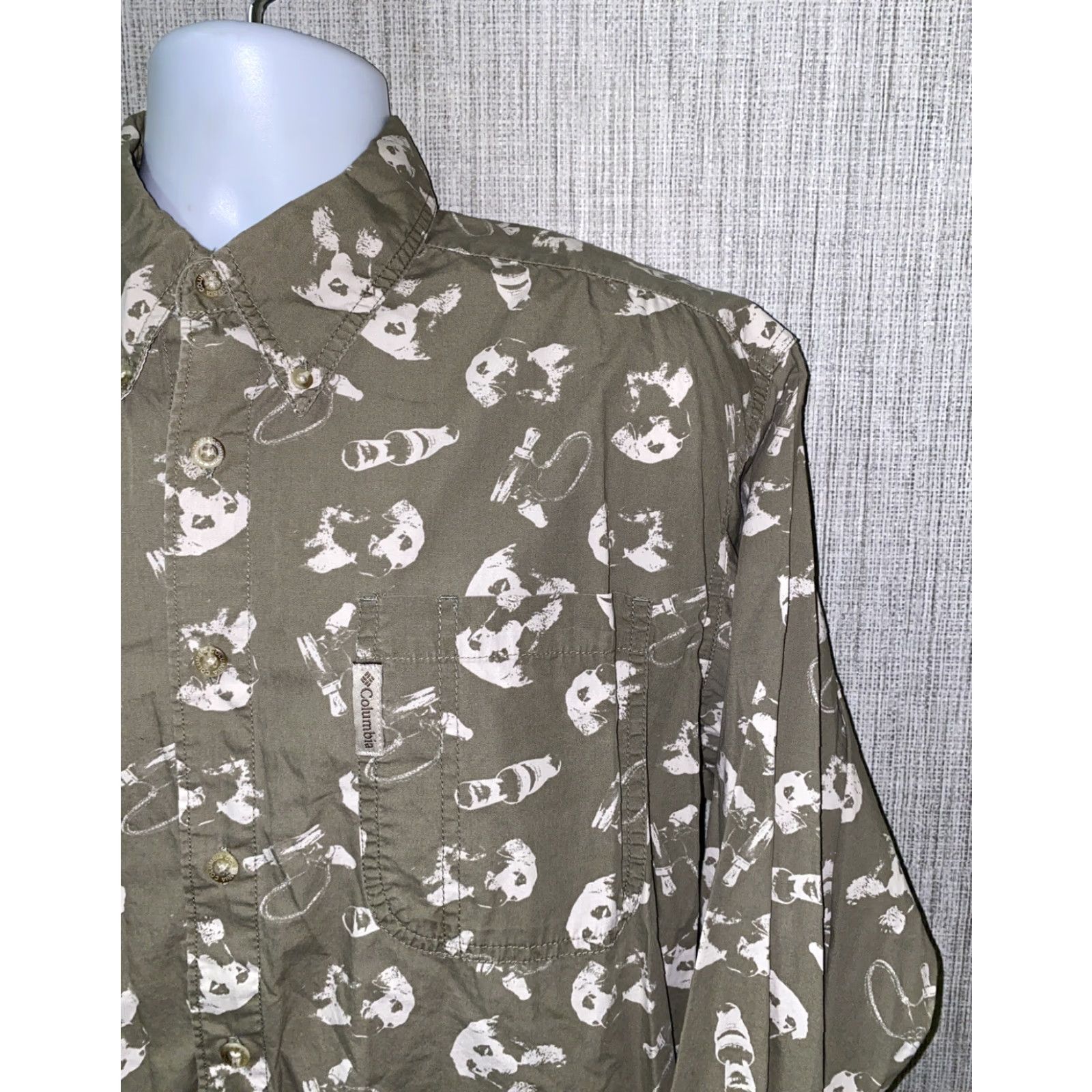 Vintage Columbia Shirt Men Size M Dog Print Long Sleeve Button-Front Casual Cotton Beige/White Mens Size US M / EU 48-50 / 2 - 2 Thumbnail