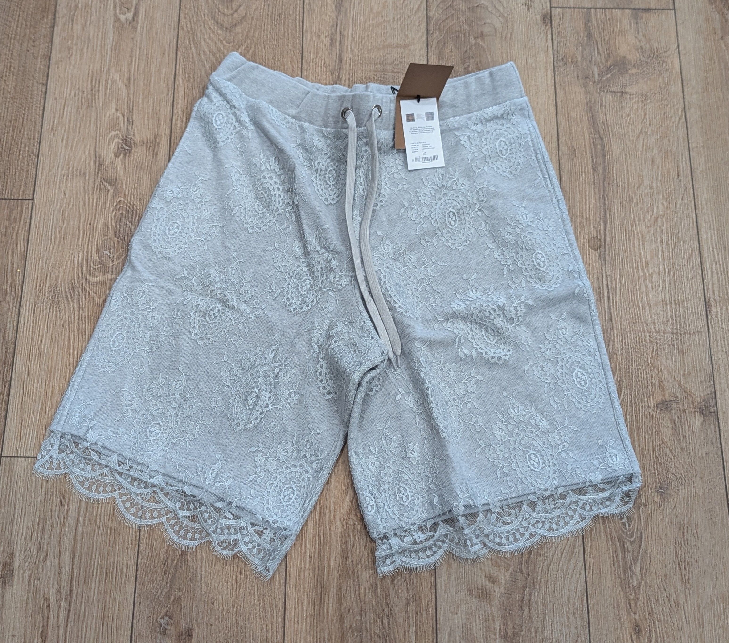 Burberry Burberry Lace Overlay Drawstring Shorts Light Gray Small Size US 30 / EU 46 - 1 Thumbnail