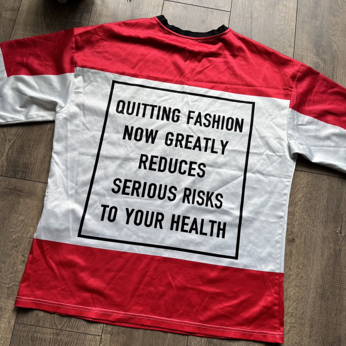 Moschino Moschino Fashion Kills Tee Shirt Jeremy Scott Hype Jersey Size US S / EU 44-46 / 1 - 13 Thumbnail