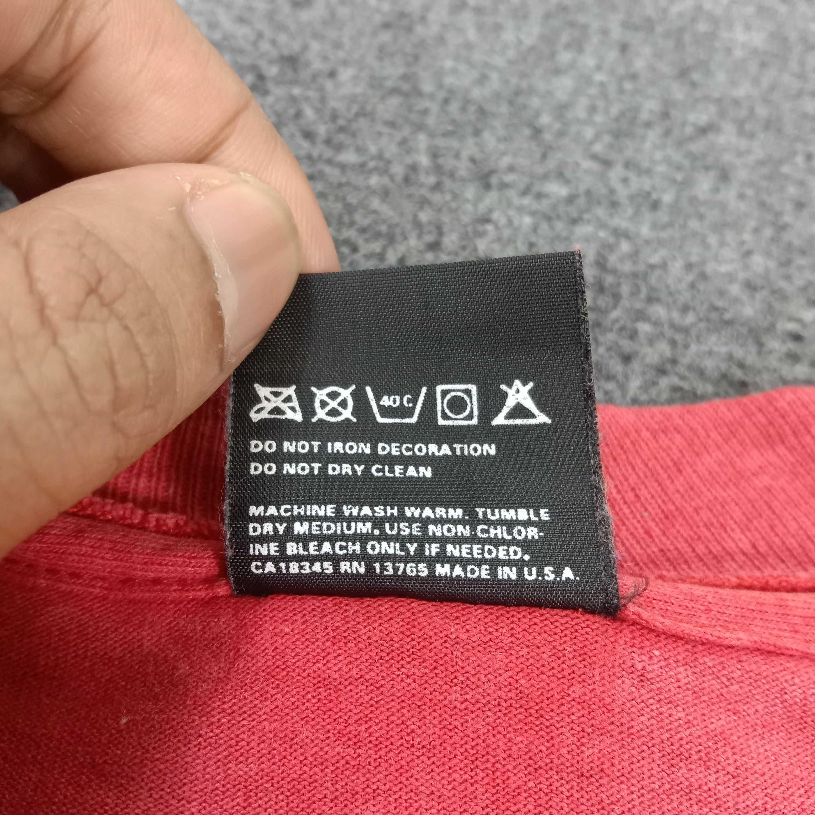 Marlboro × Vintage Vintage 90's Marlboro Racing Team Ferrari F1 Tshirt Size US XL / EU 56 / 4 - 8 Thumbnail