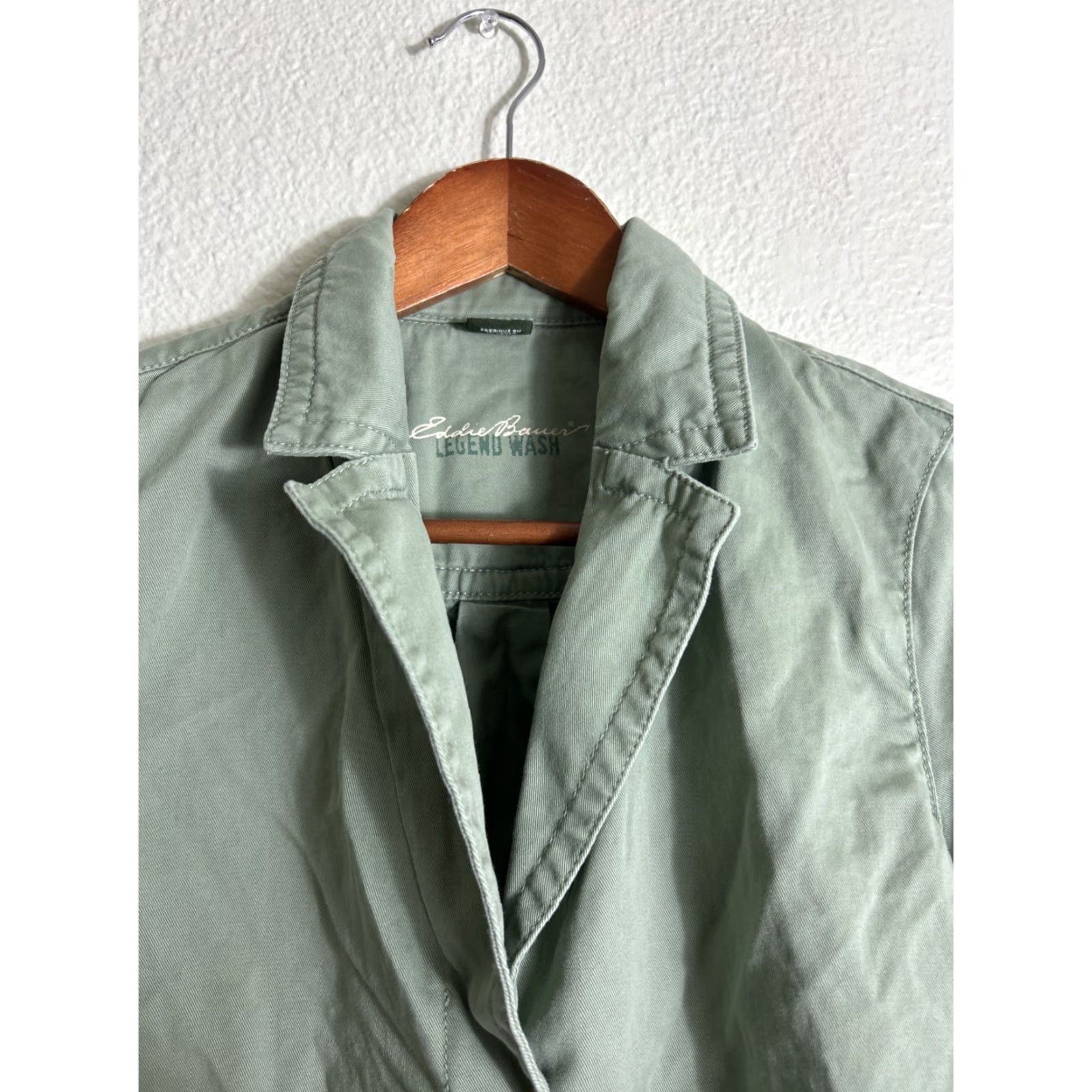 Eddie Bauer VINTAGE Eddie Bauer Coat Women’s Petite Medium Green Button Up Cotton Legend Wash Pockets Size M / US 6-8 / IT 42-44 - 3 Thumbnail
