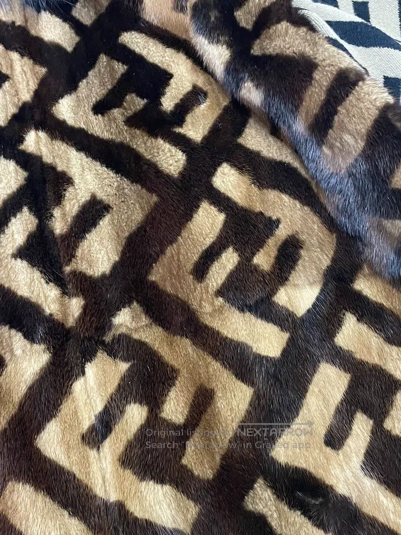 Fendi Fendi Suede and Old Logo Fur Hooded Jacket, Reversible Size XS / US 0-2 / IT 36-38 - 2 Thumbnail