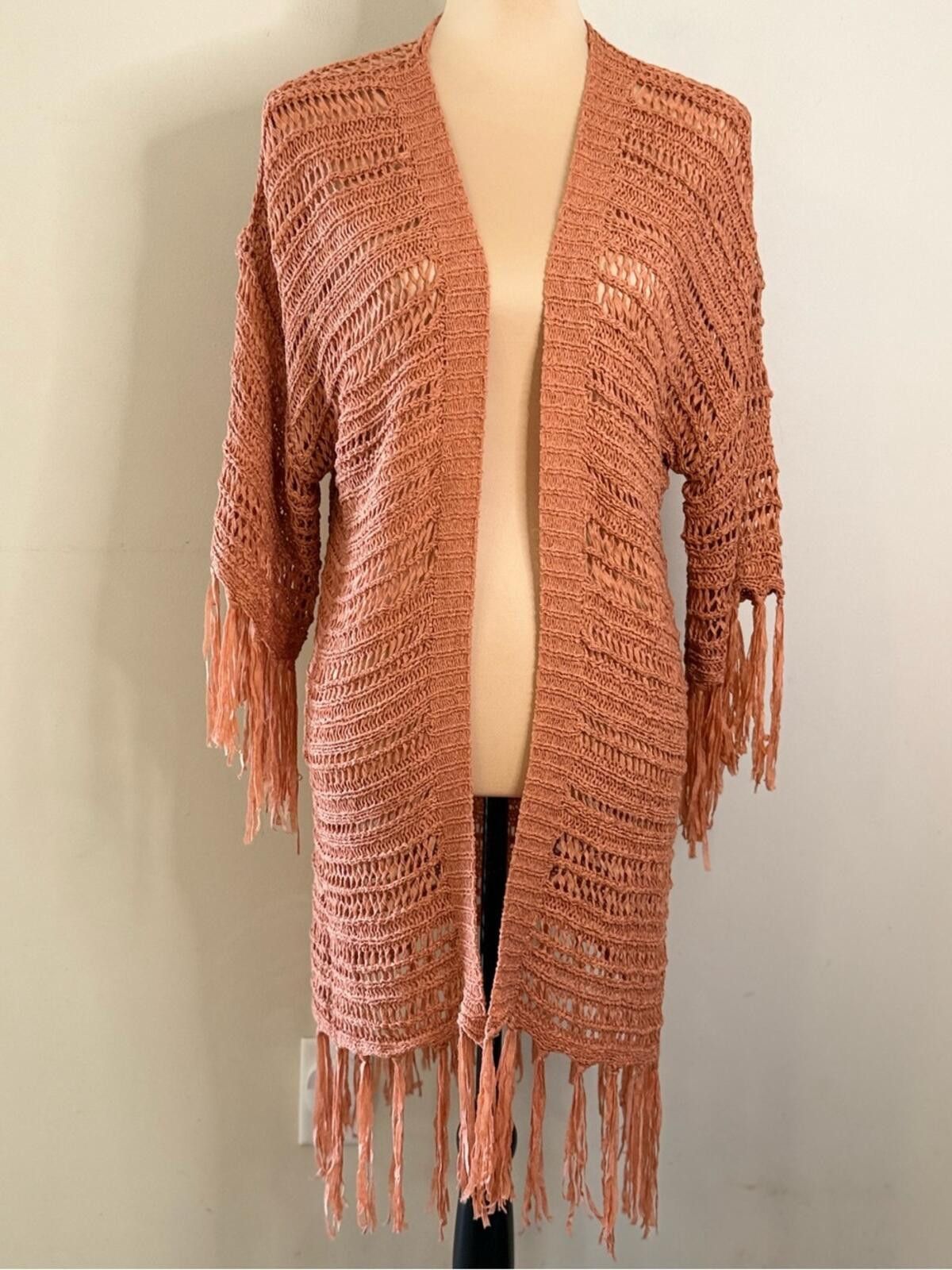 Other Umgee crochet long line fringe cardigan pinkish orange M/L Size M / US 6-8 / IT 42-44 - 1 Thumbnail