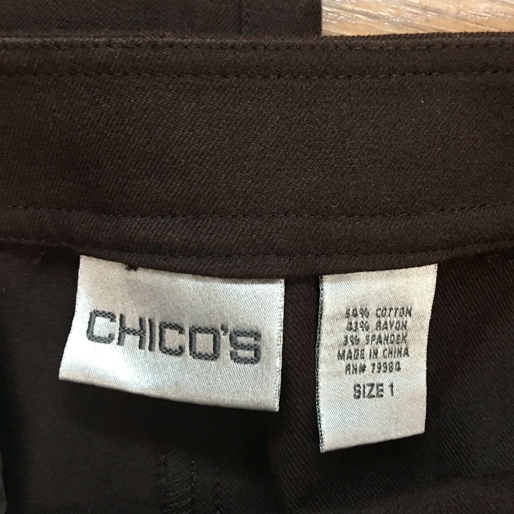 Vintage Chico's Capri Dress Pants Womens Size 1 / 34X21 Mid Rise Ankle Cuffed Brown Size 25" / US 0 / IT 36 - 5 Thumbnail