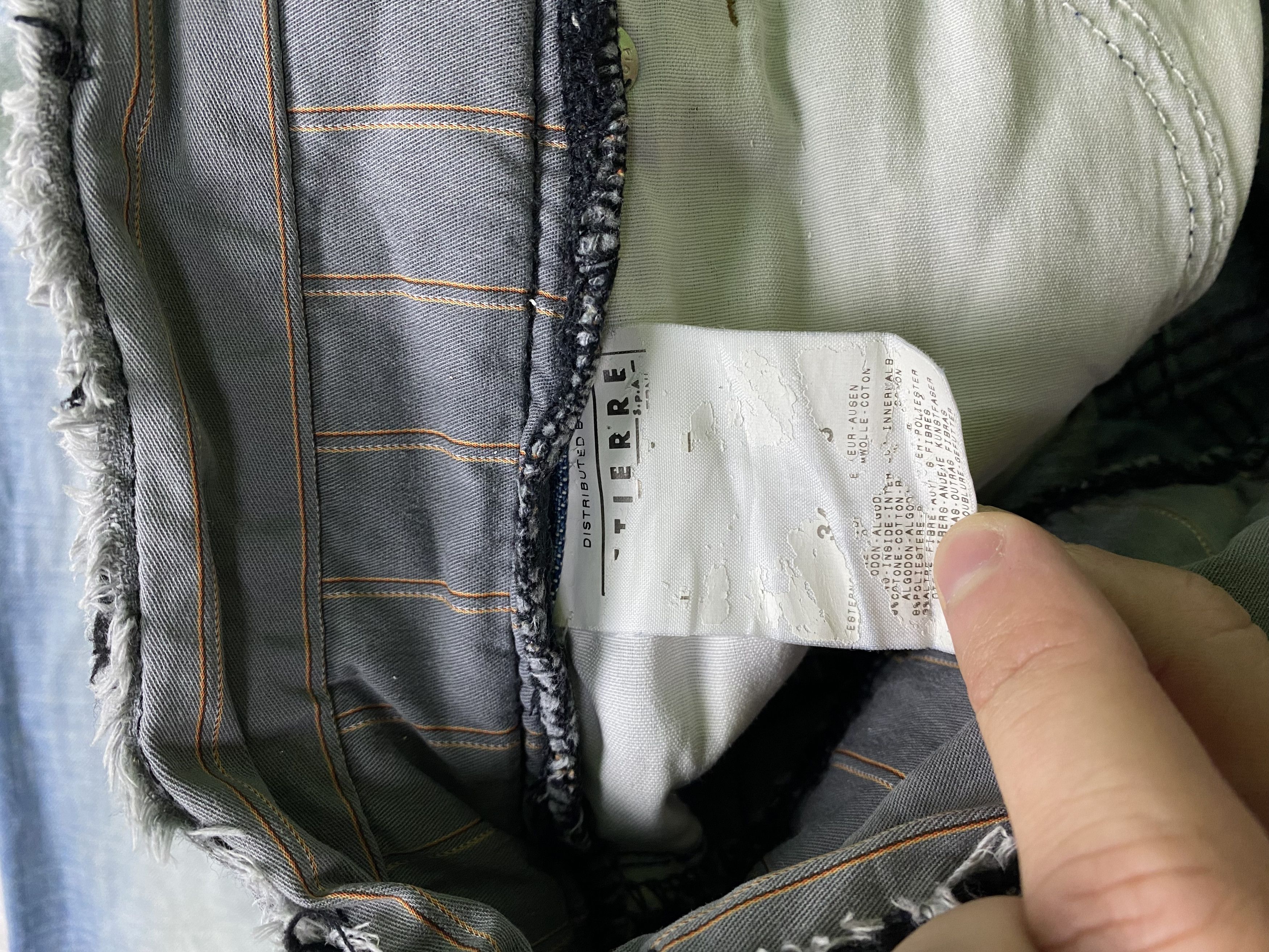Dolce & Gabbana Vintage Dolce & Gabbana distressed jeans size 32 Size US 32 / EU 48 - 13 Thumbnail