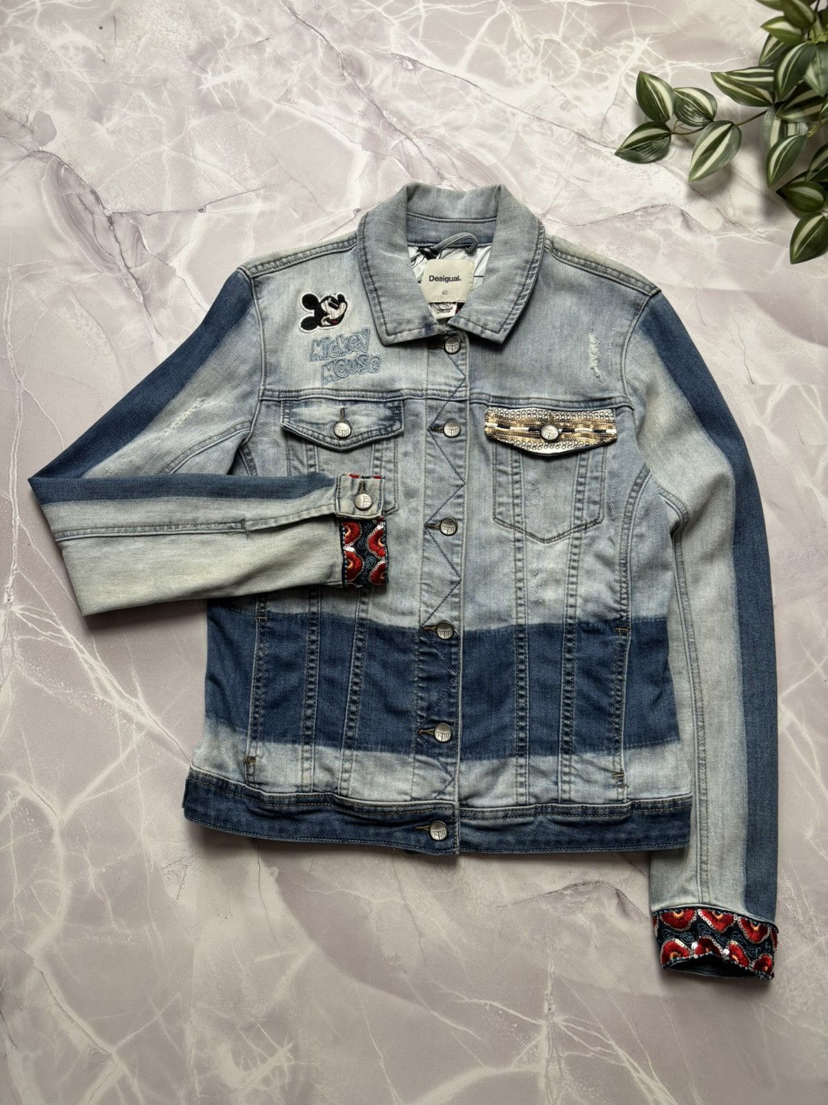 Desigual DESIGUAL DISNEY MICKEY MOUSE Denim Jacket Distressed Size M / US 6-8 / IT 42-44 - 1 Thumbnail