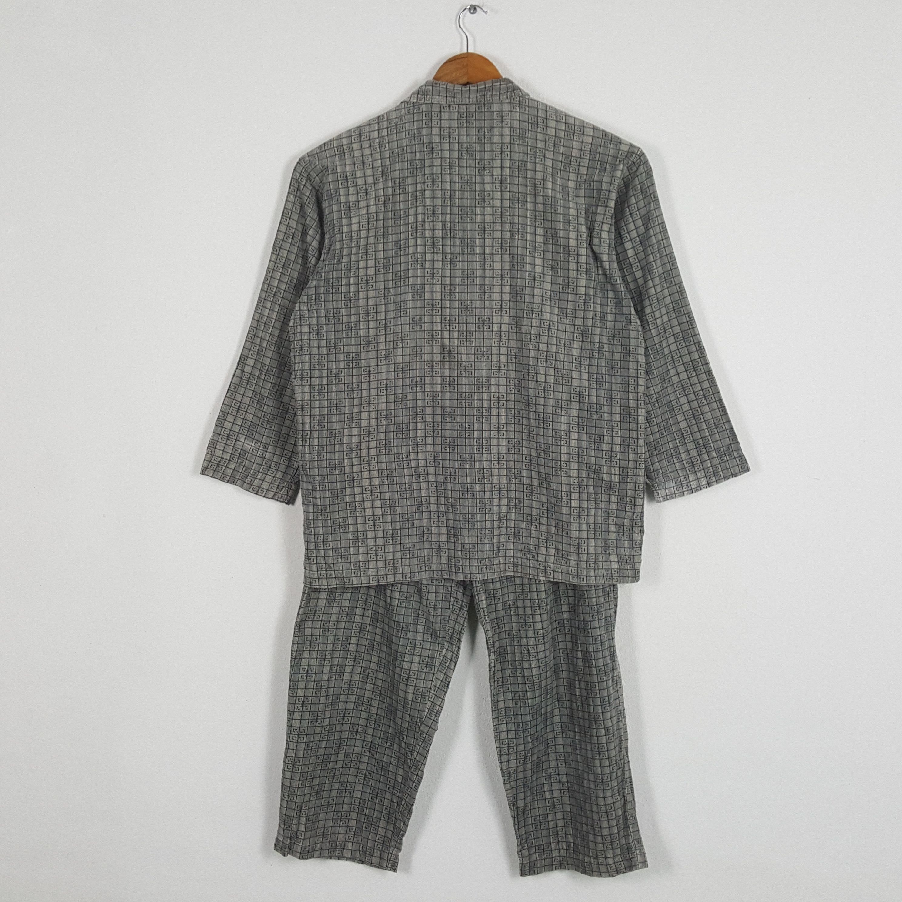Givenchy × Vintage Vintage GIVENCHY Italian Fashion Brand Sleep Set Shirt Size US L / EU 52-54 / 3 - 2 Thumbnail