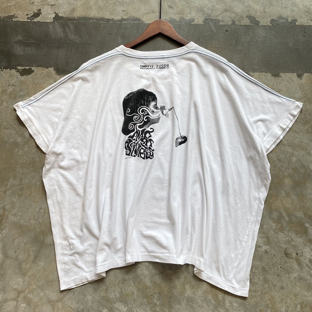 Japanese Brand Vintage Zucca x CMRTYZ Poncho Oversize Tee Size US XXL / EU 58 / 5 - 2 Thumbnail